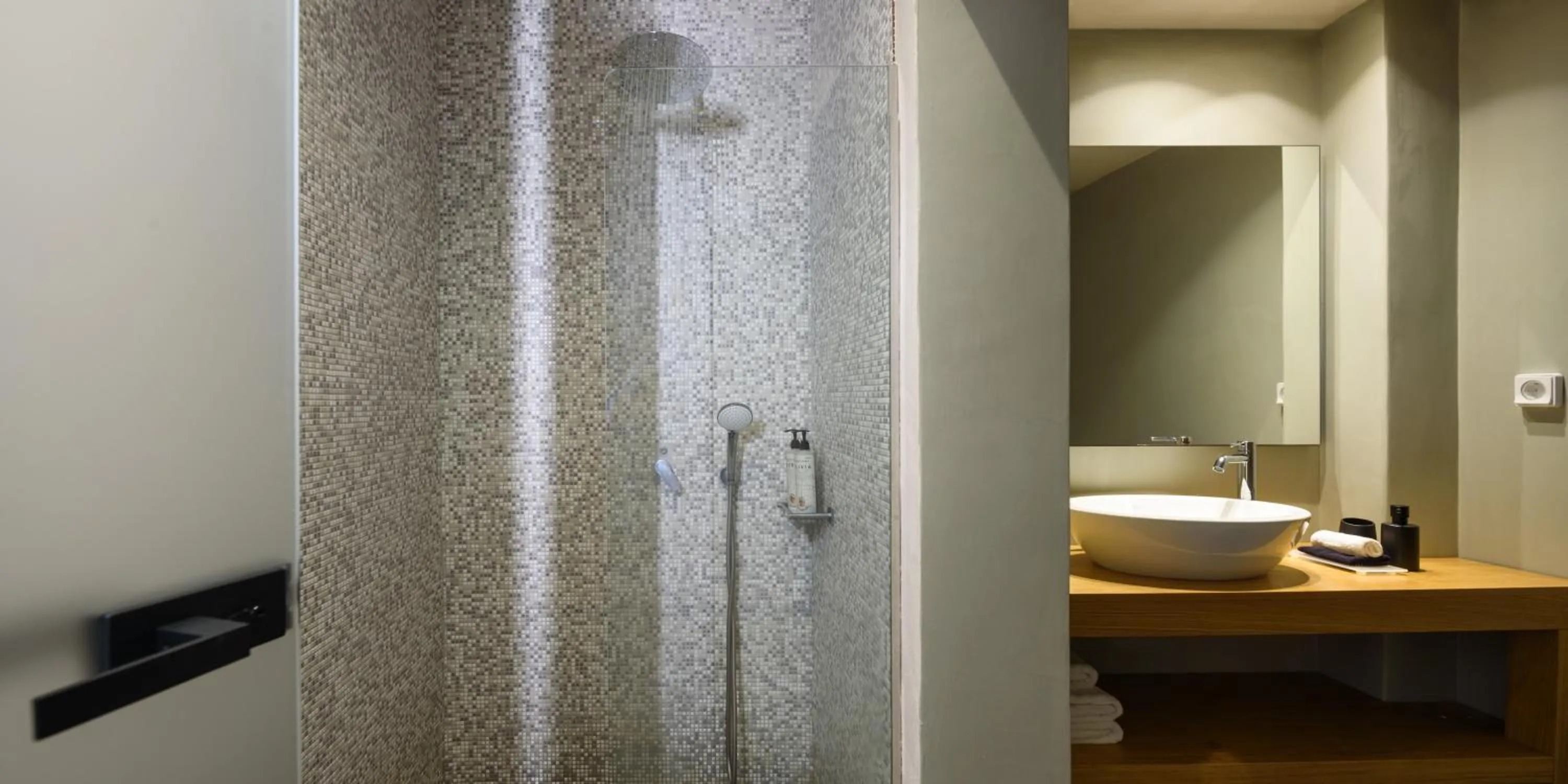 Shower in Andromeda Villas & Spa Resort