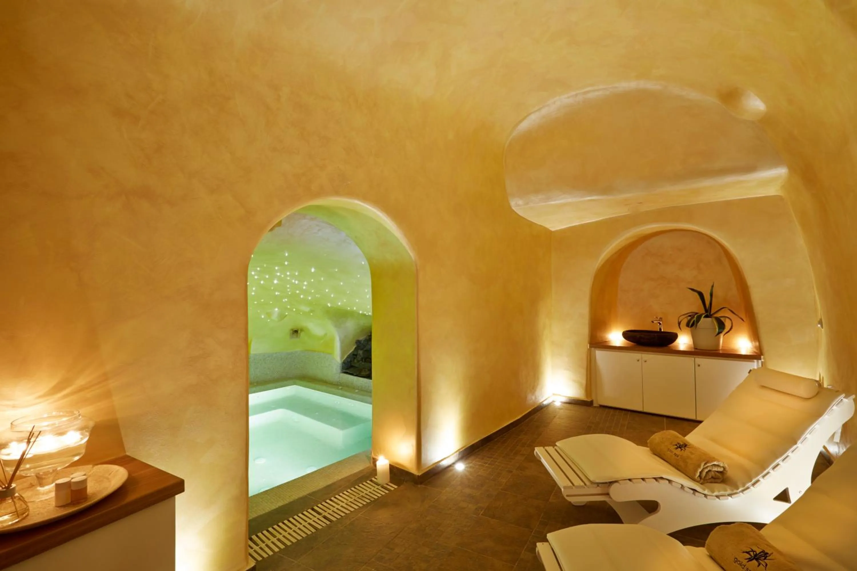 Hot Spring Bath in Andromeda Villas & Spa Resort