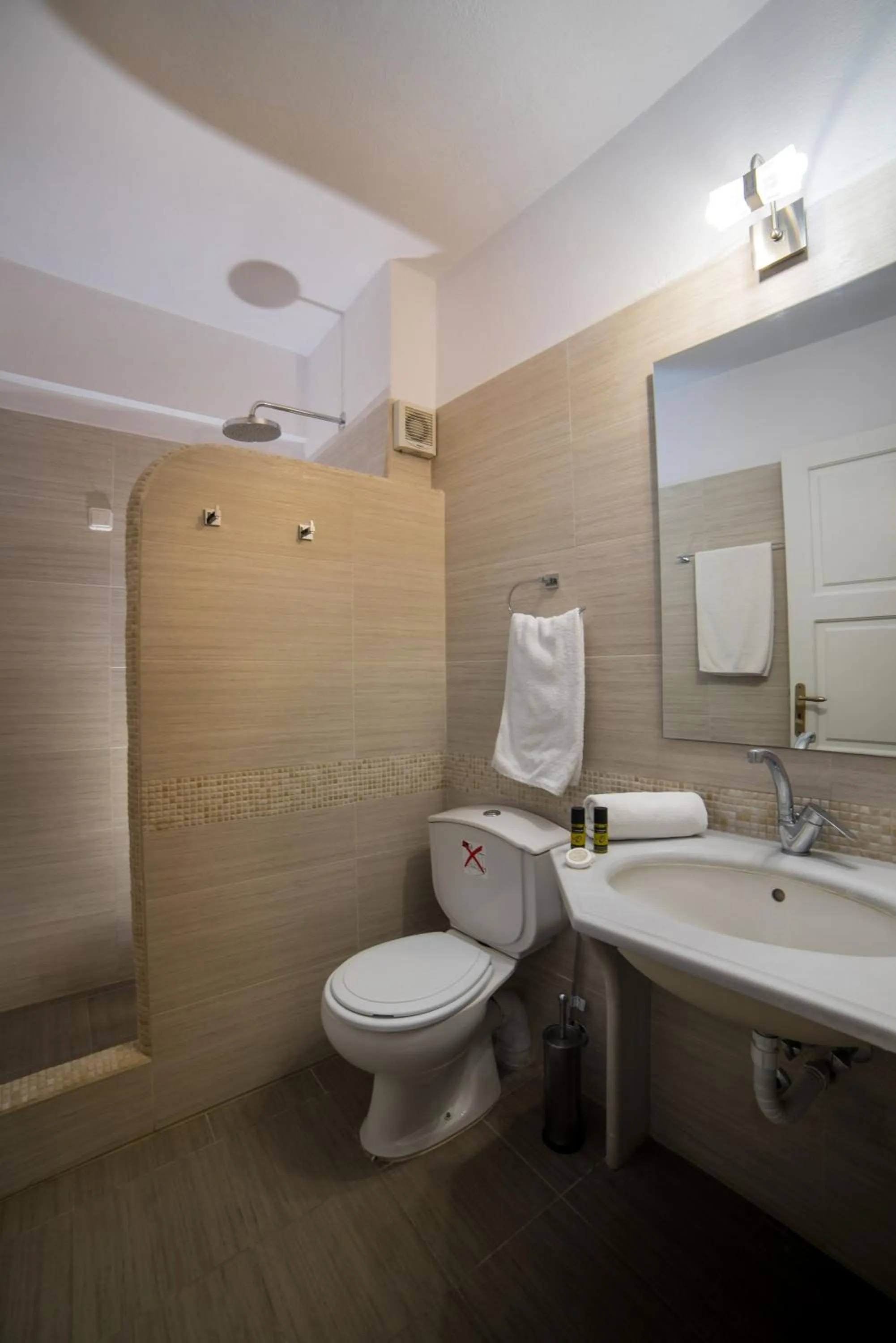 Shower in Andromeda Villas & Spa Resort