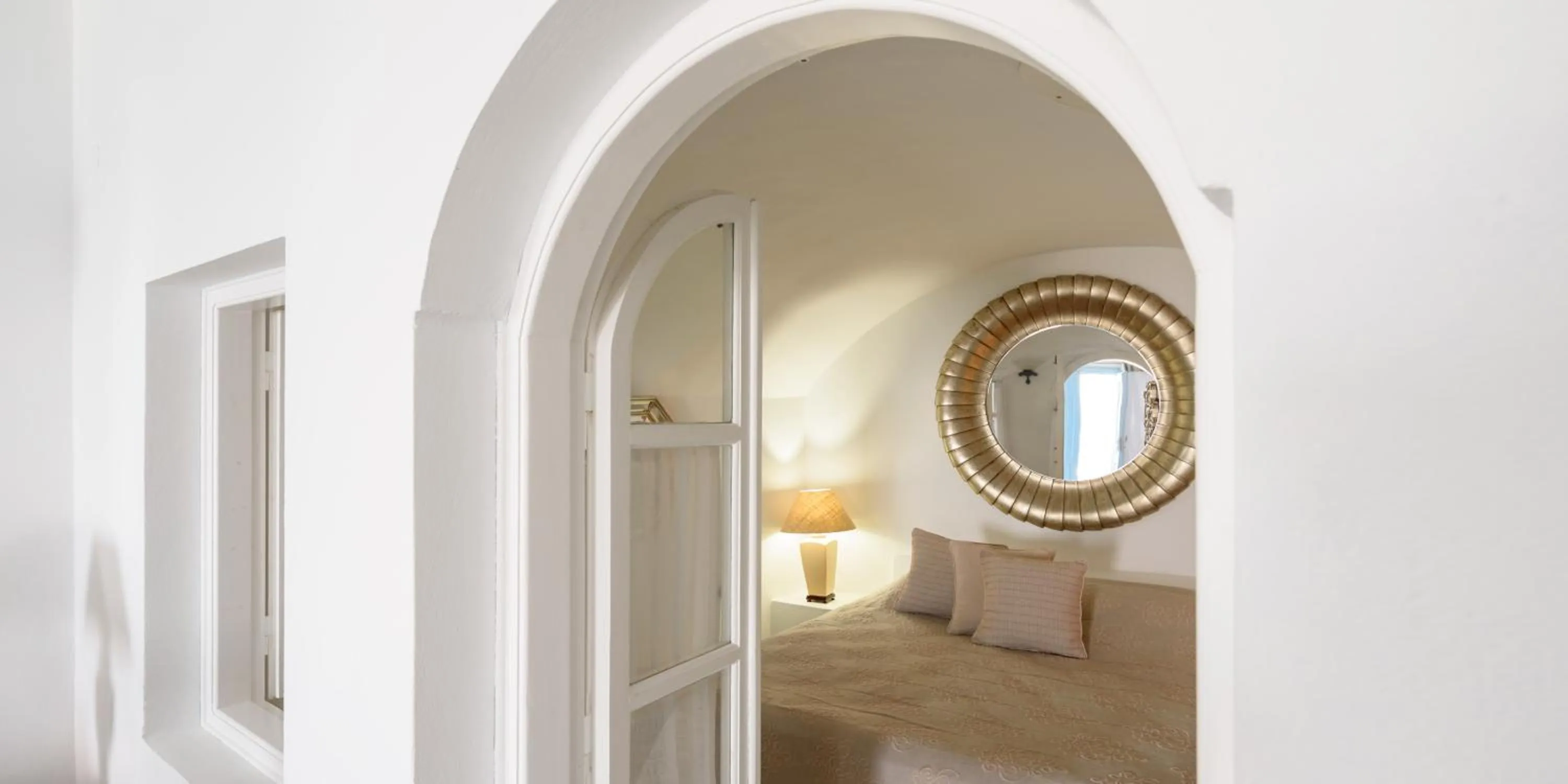 Bed in Andromeda Villas & Spa Resort