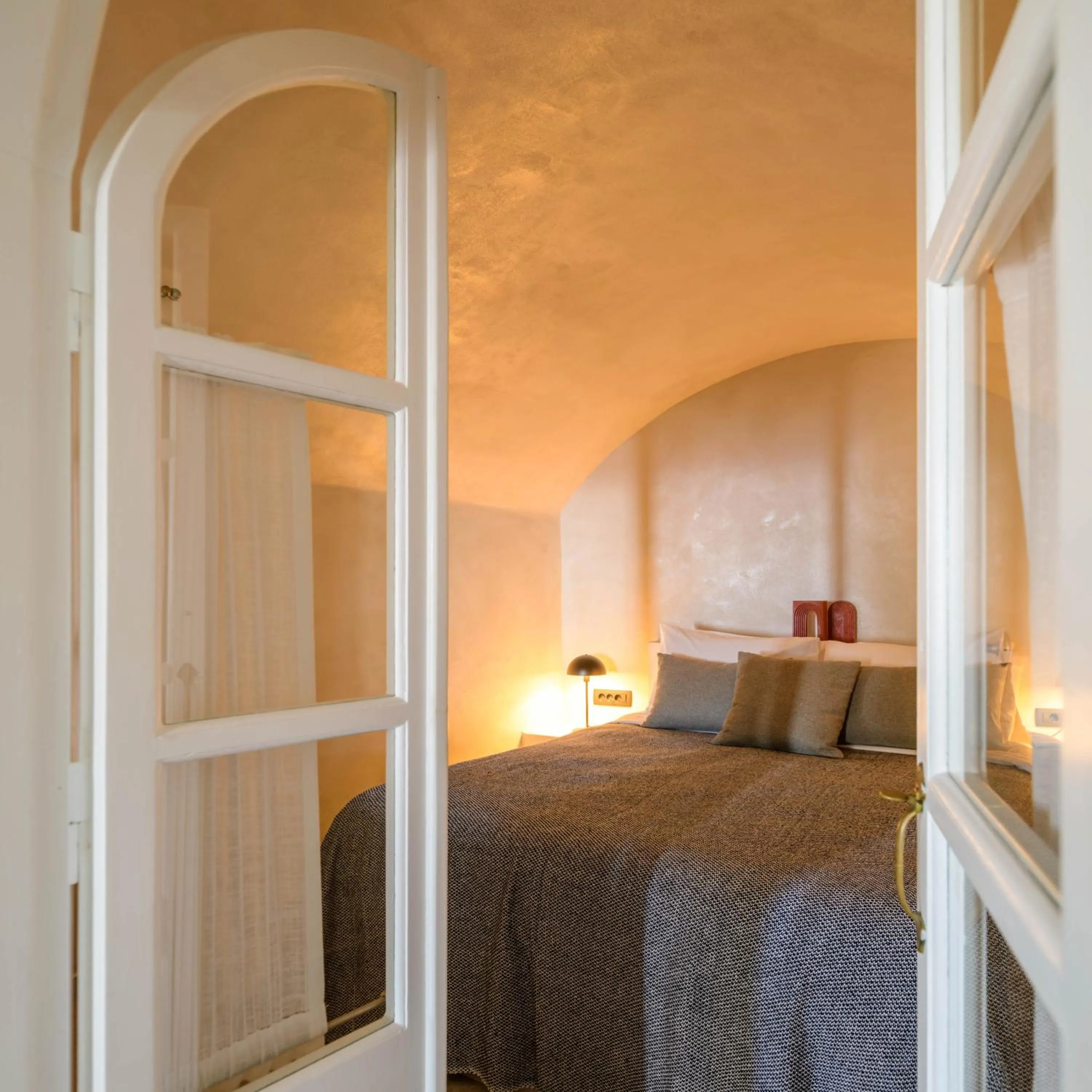 Bed in Andromeda Villas & Spa Resort