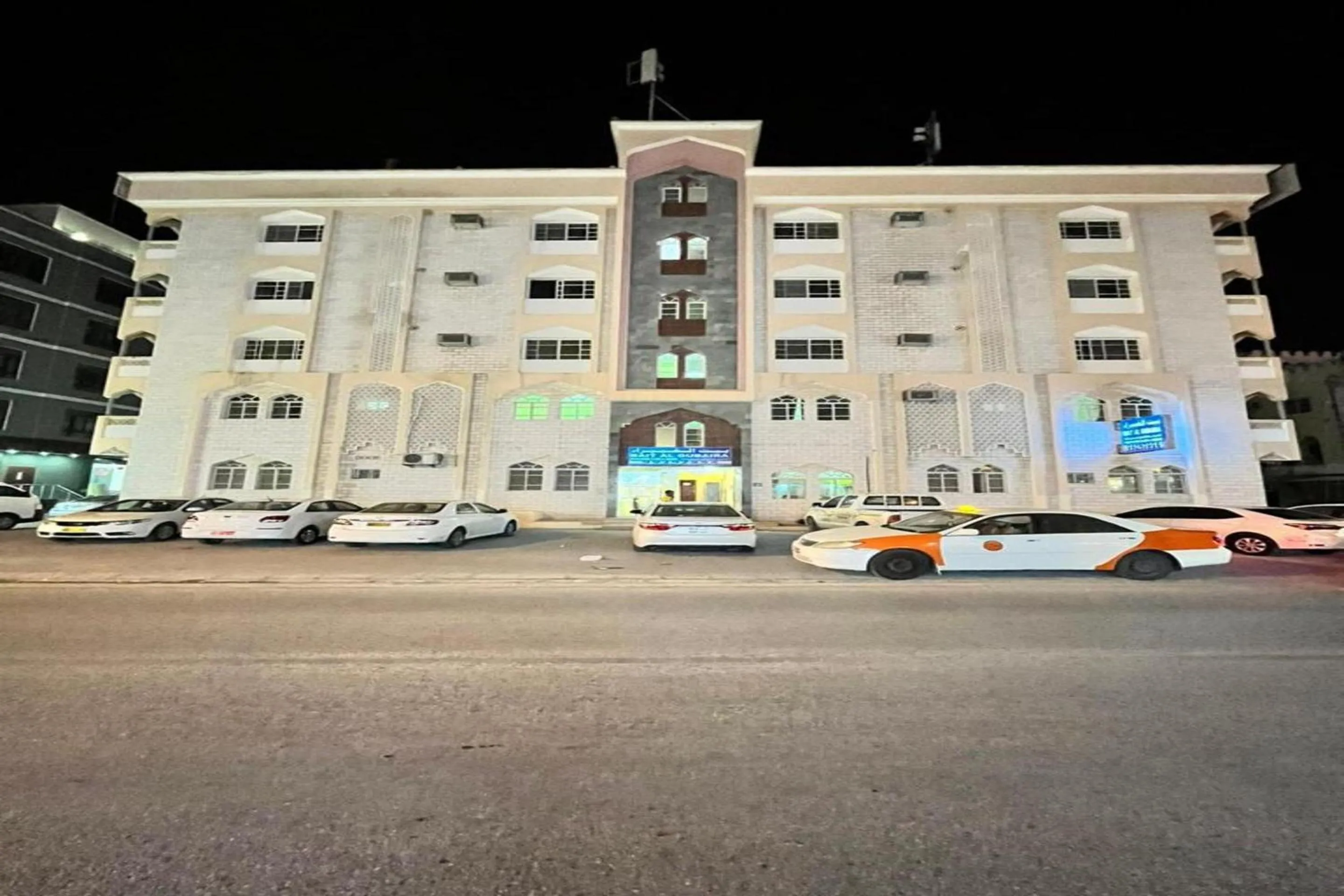 Super OYO 149 Bait Al Ghubaira Furnished Flat