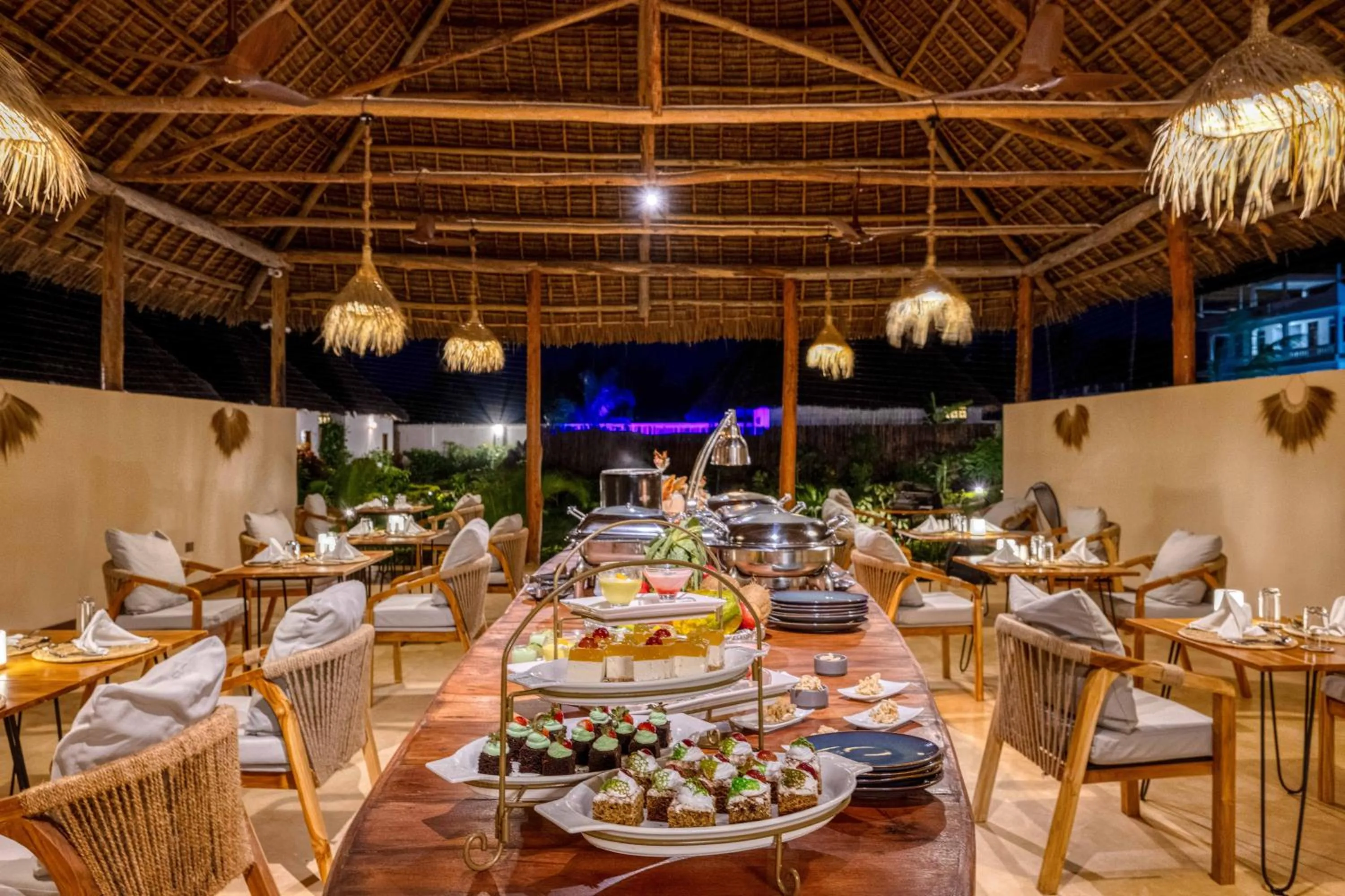 Restaurant/places to eat in Safaya Luxury Villas - Adults only