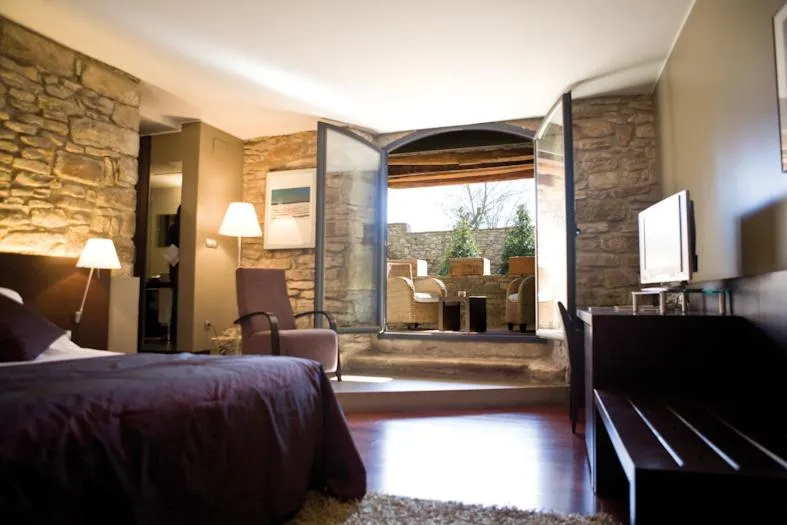 Balcony/Terrace, Bed in Mas Albereda