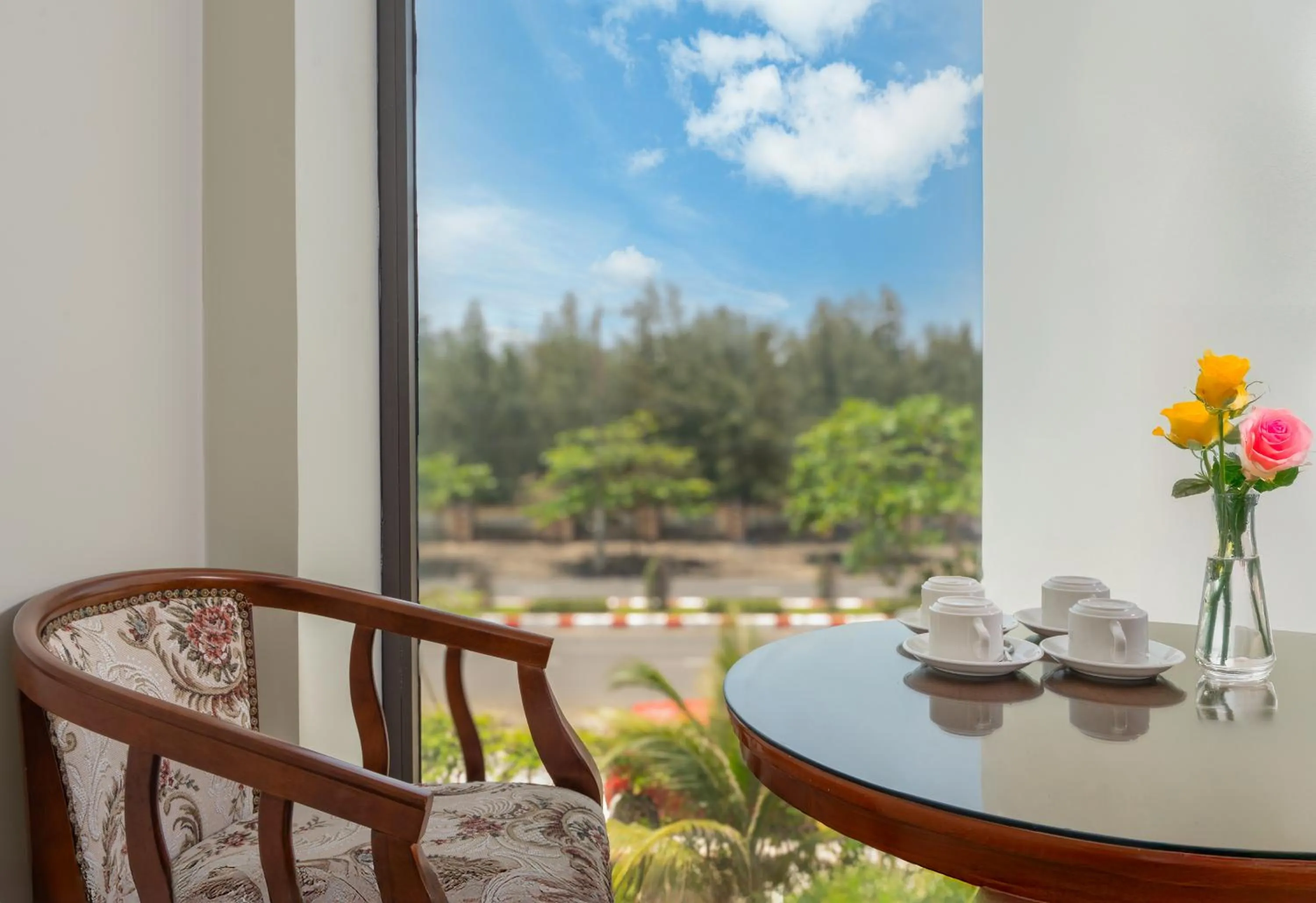 Garden in Khách sạn gần biển Karina Phú Yên