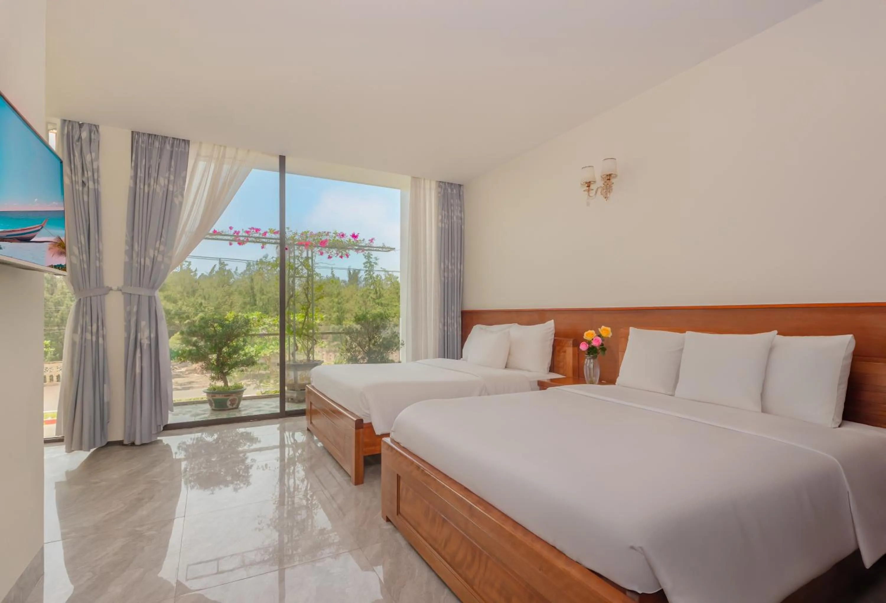 Bed in Khách sạn gần biển Karina Phú Yên