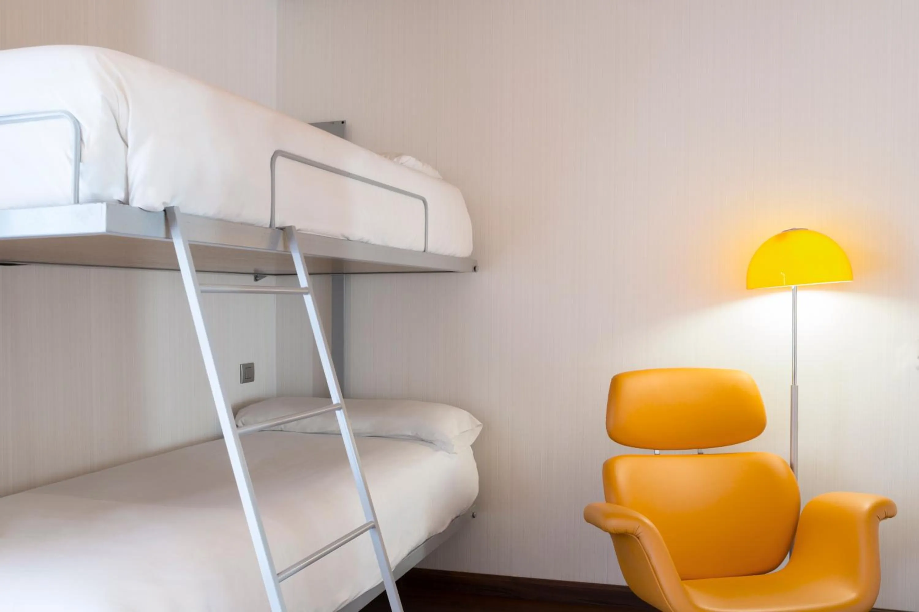 Bedroom, Bed in Petit Palace Plaza Málaga