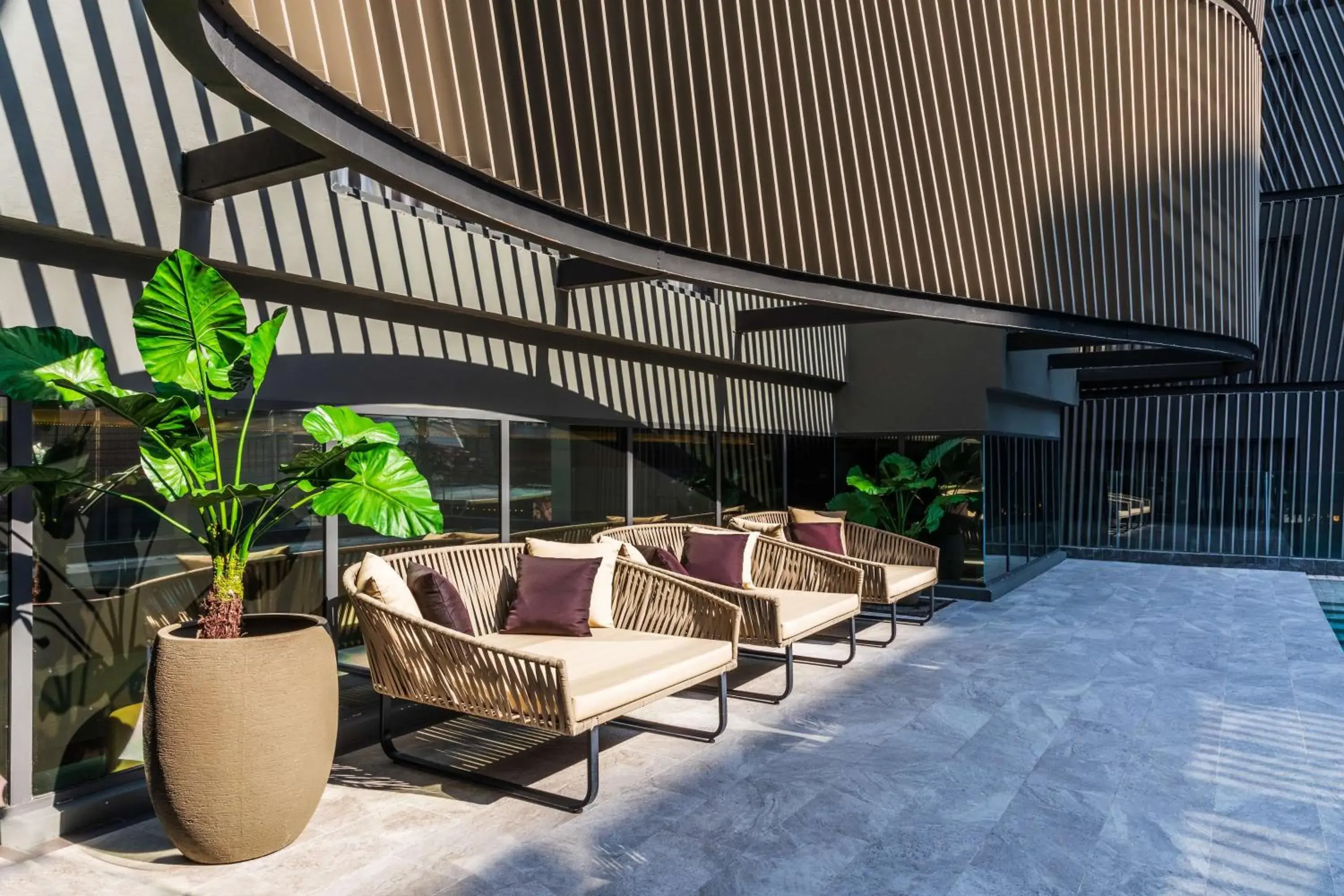 Pool view in Best Western Ratchada Hotel Pool view in Best Western Ratchada Hotel