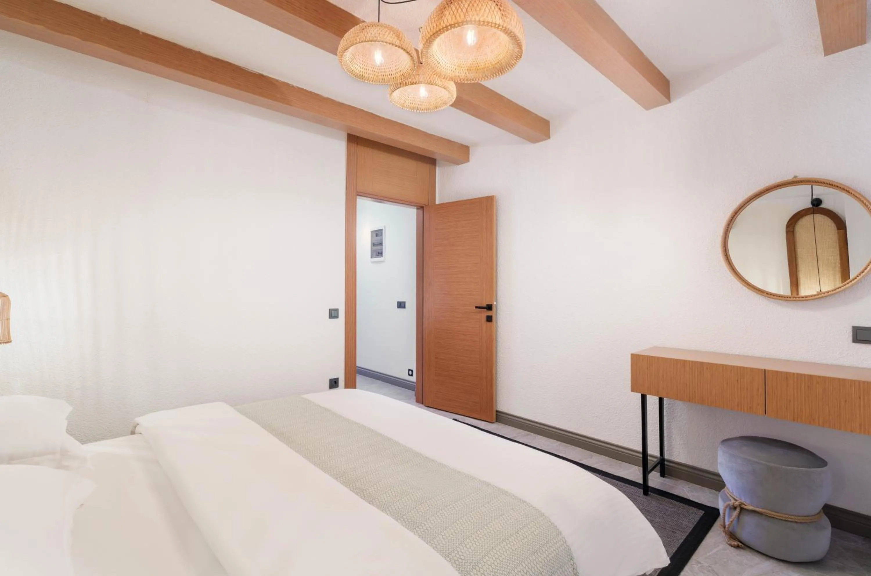 Bedroom, Bed in Lupia Suites