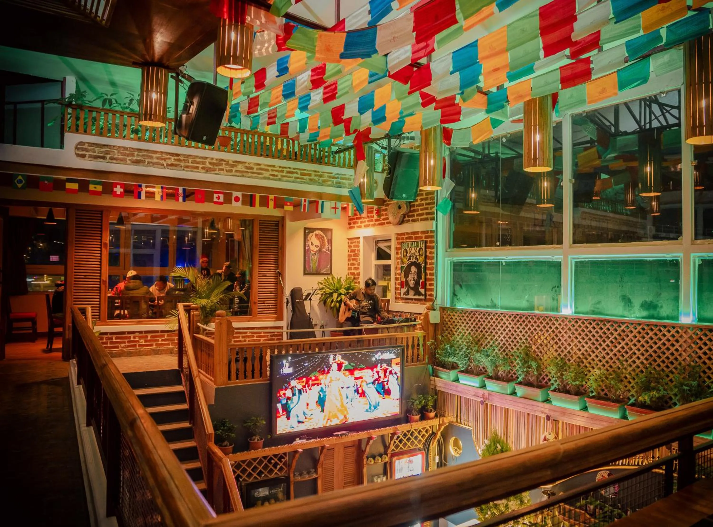 Restaurant/places to eat in Himalayan Glory Inn