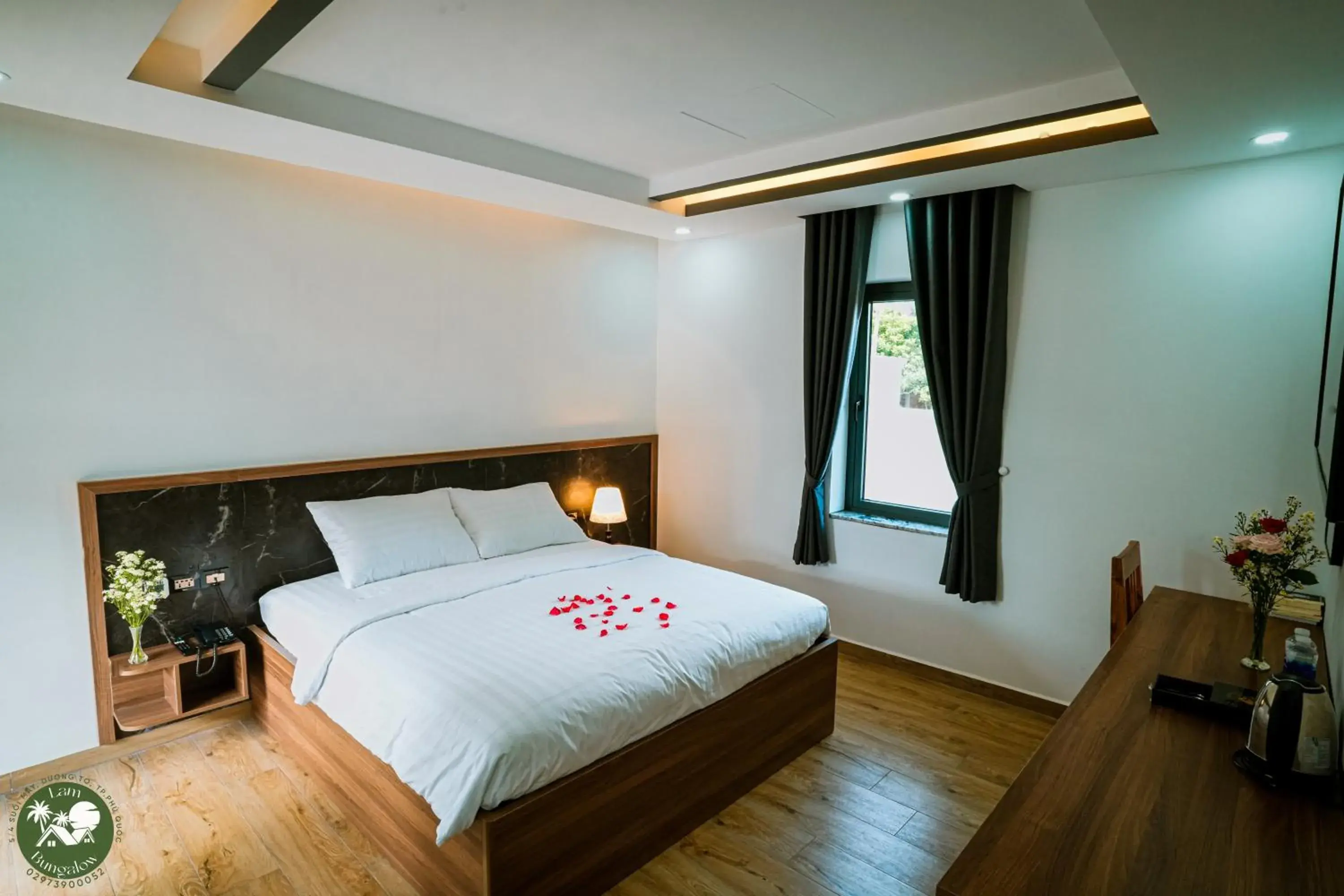 Photo of the whole room, Bed in LAM BUNGALOW Resort & Spa Photo of the whole room, Bed in LAM BUNGALOW Resort & Spa