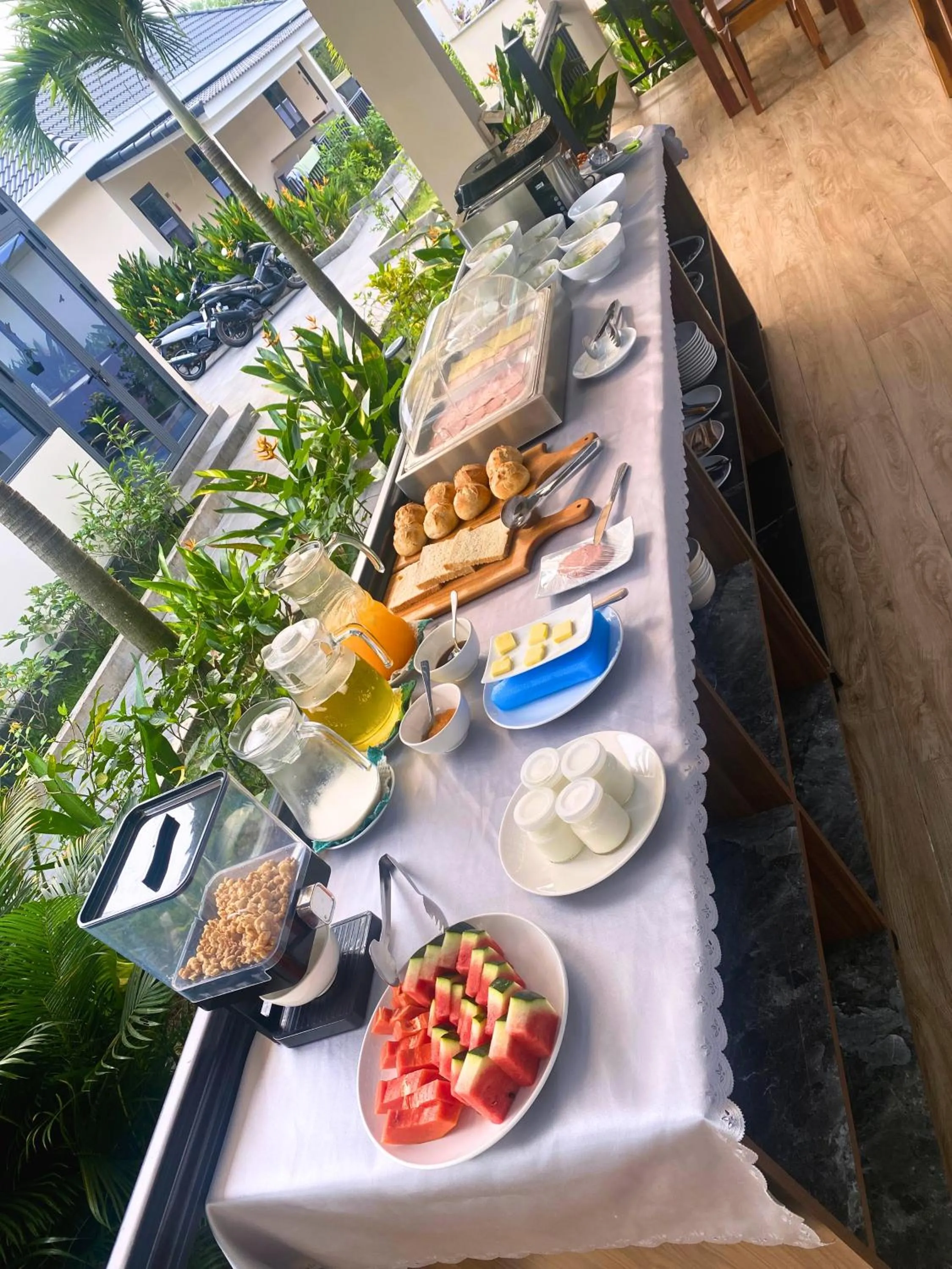 Breakfast in LAM BUNGALOW Resort & Spa