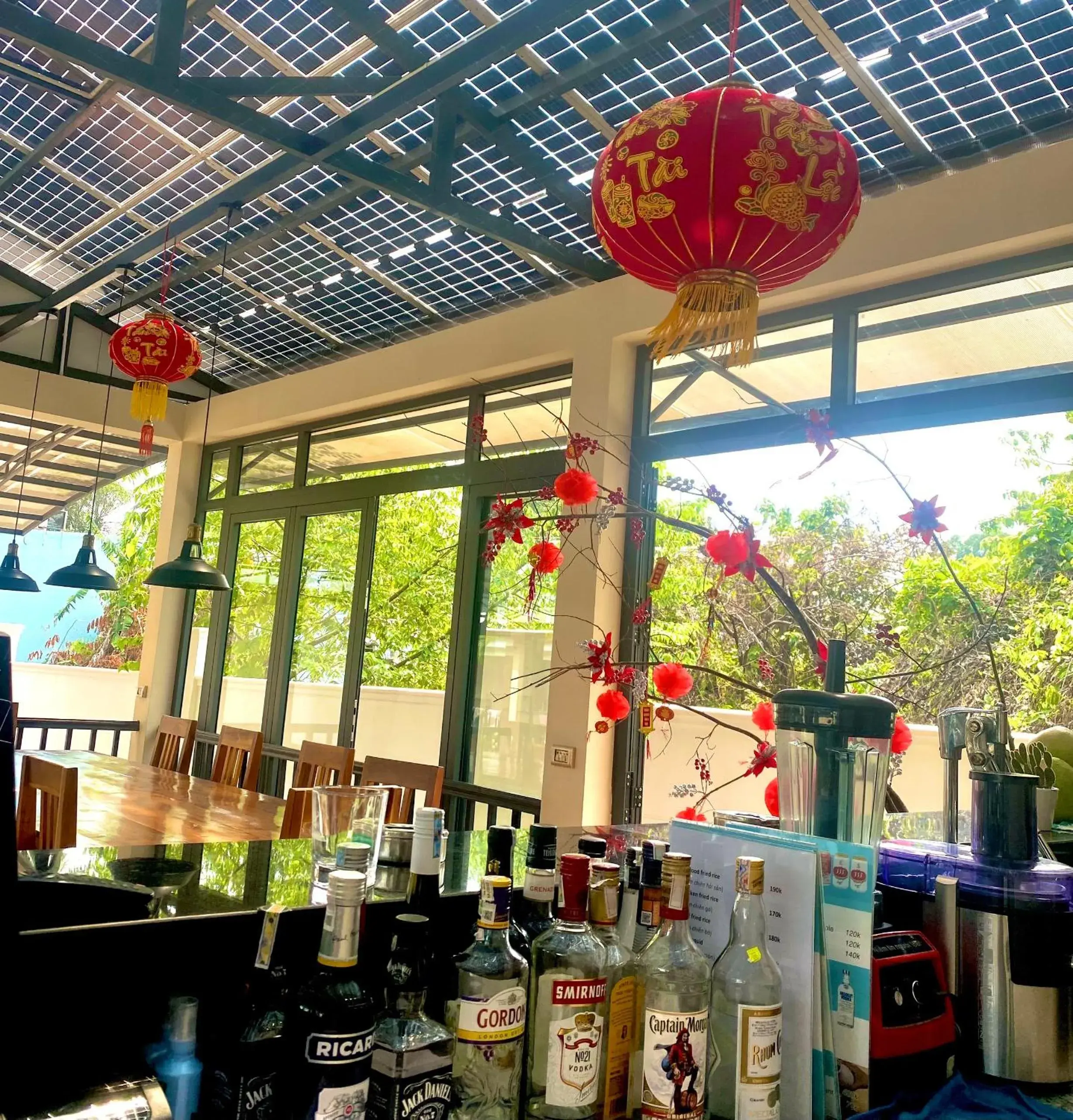 Restaurant/places to eat in LAM BUNGALOW Resort & Spa Restaurant/places to eat in LAM BUNGALOW Resort & Spa