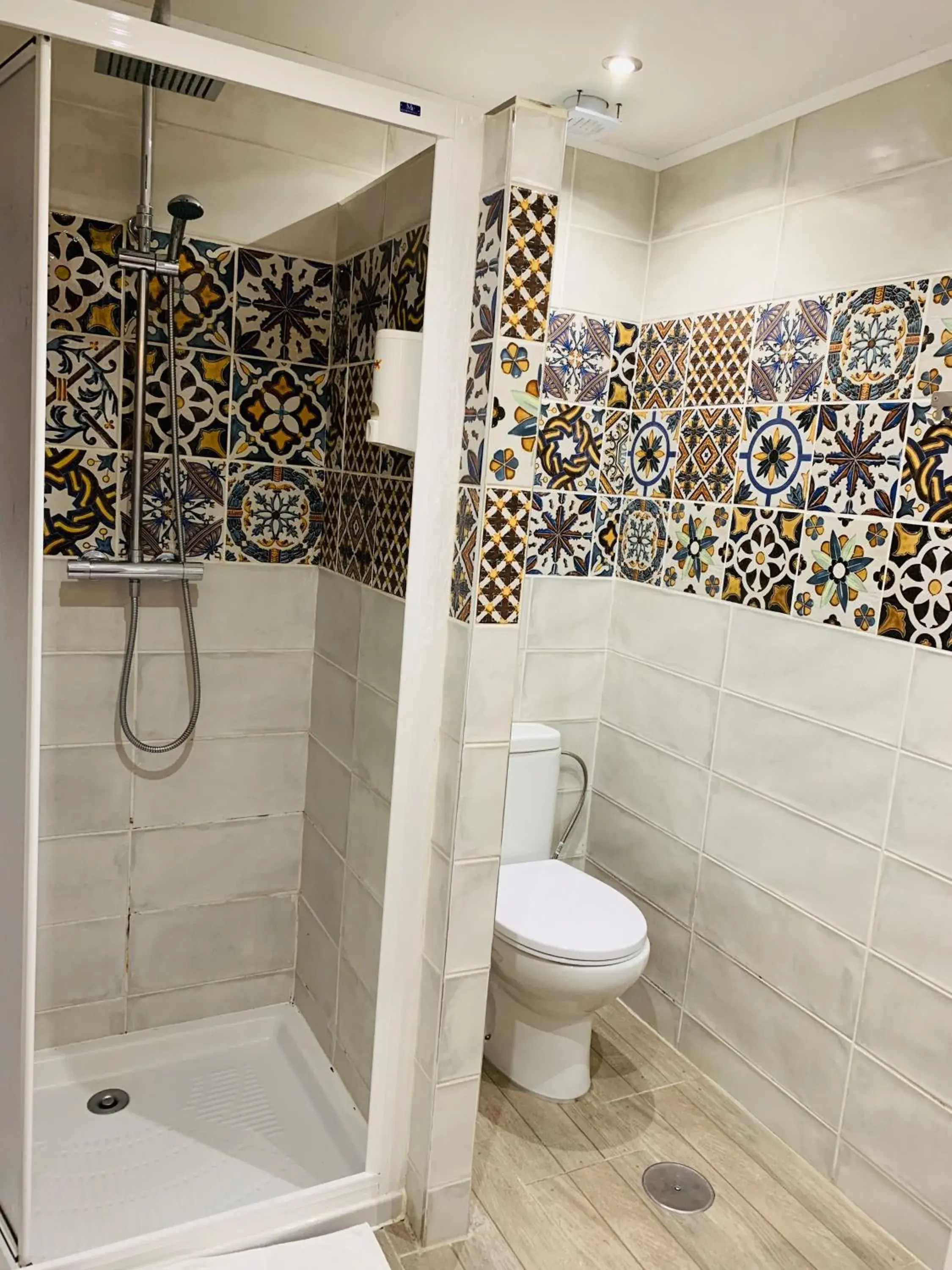 Twin Room with Private Bathroom in Pensión Aduar Twin Room with Private Bathroom in Pensión Aduar