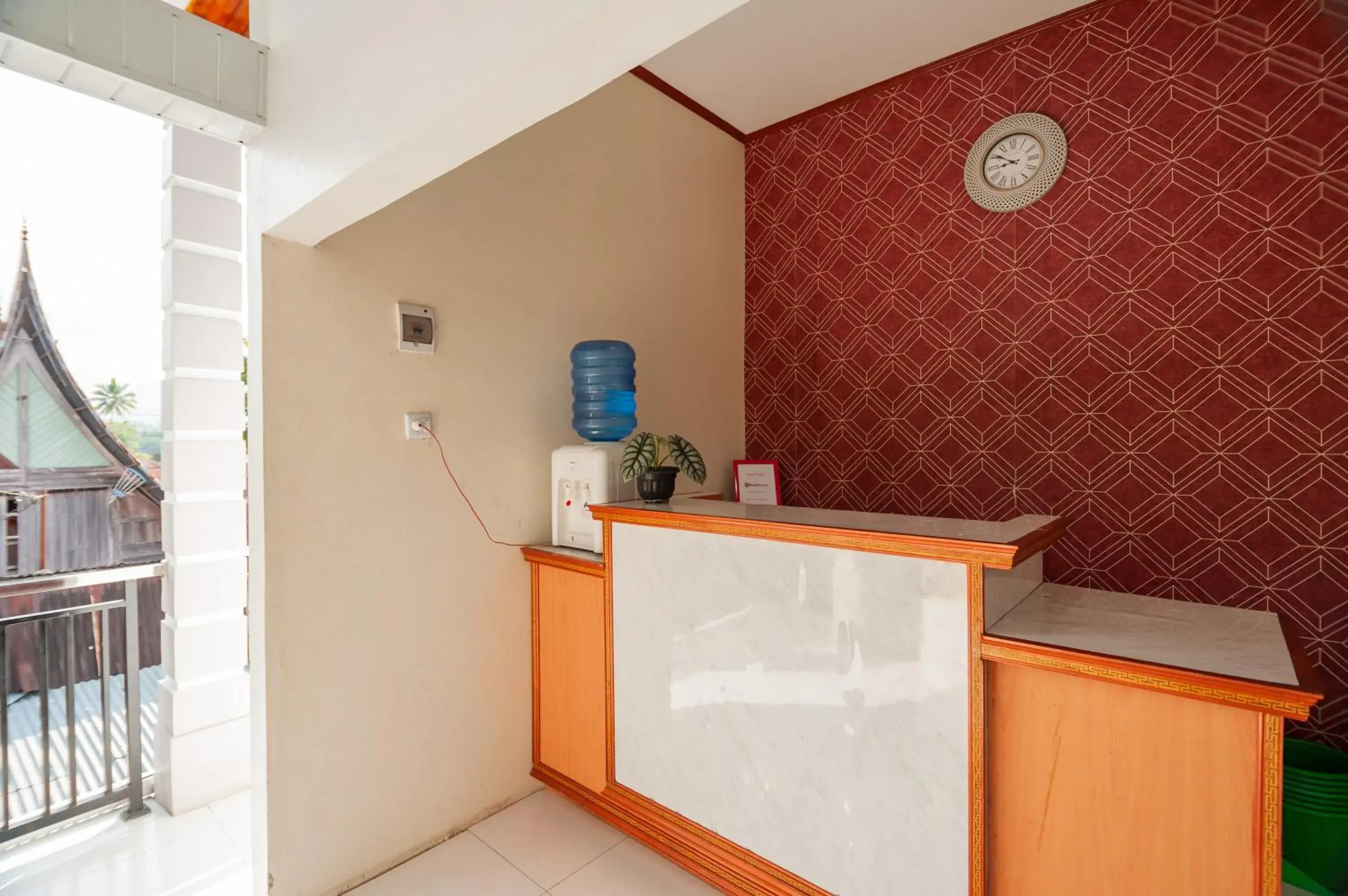 Lobby or reception in RedDoorz Syariah near RS Tentara Solok Lobby or reception in RedDoorz Syariah near RS Tentara Solok