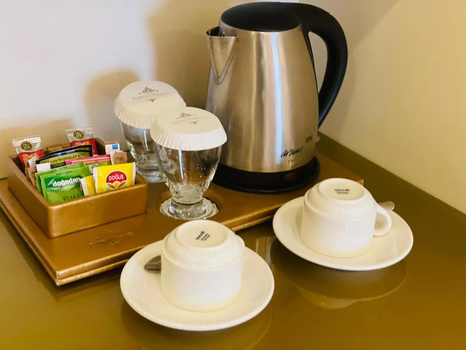 Coffee/tea facilities in Emirhan Palace Hotel