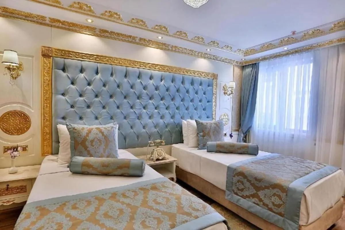 Bed in Emirhan Palace Hotel