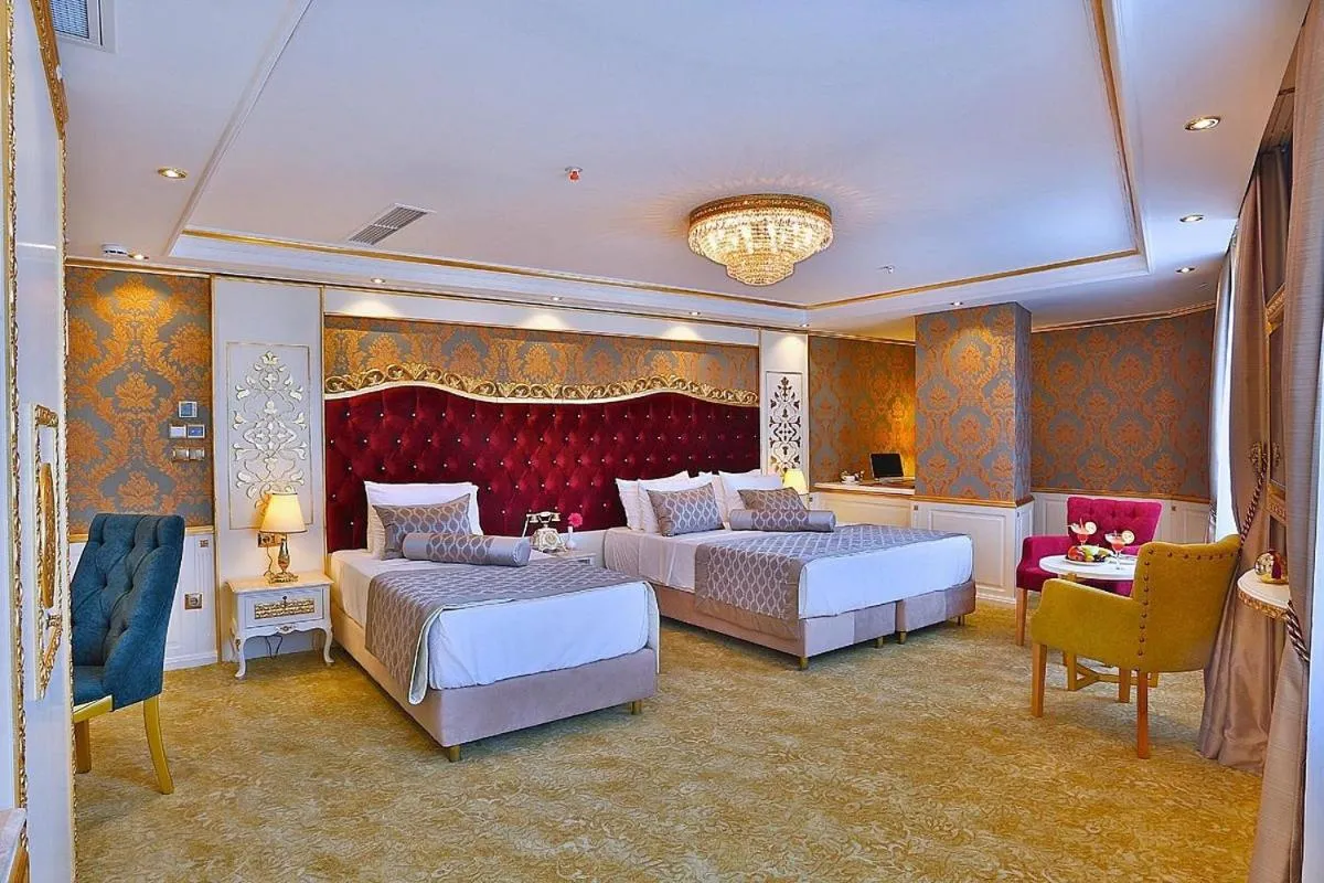 Bedroom, Bed in Emirhan Palace Hotel