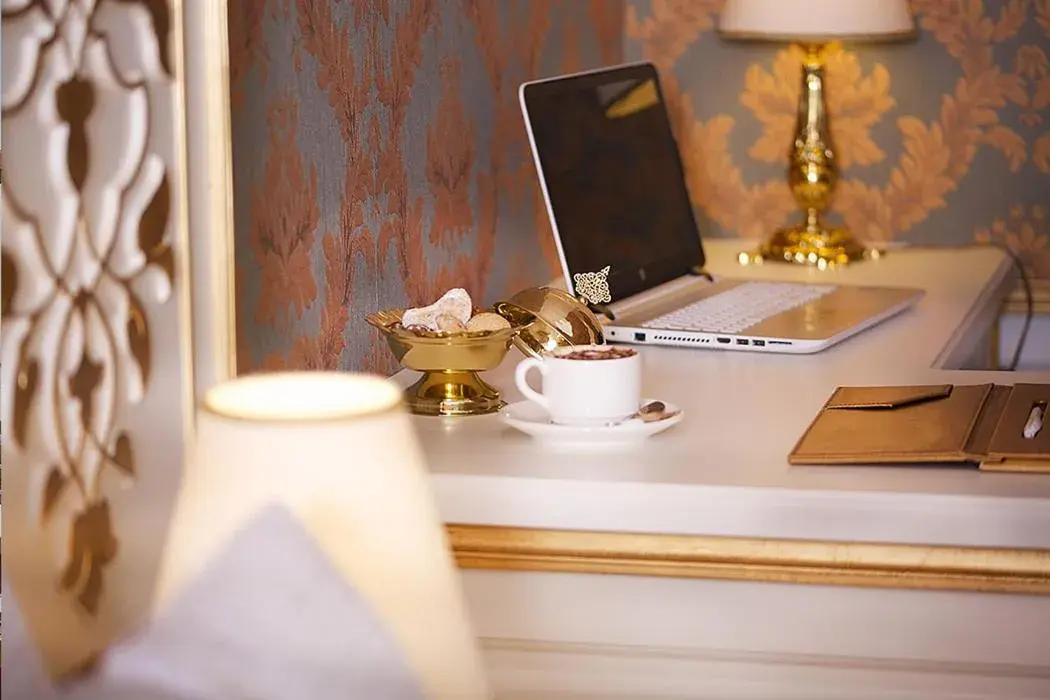 Bedroom in Emirhan Palace Hotel Bedroom in Emirhan Palace Hotel