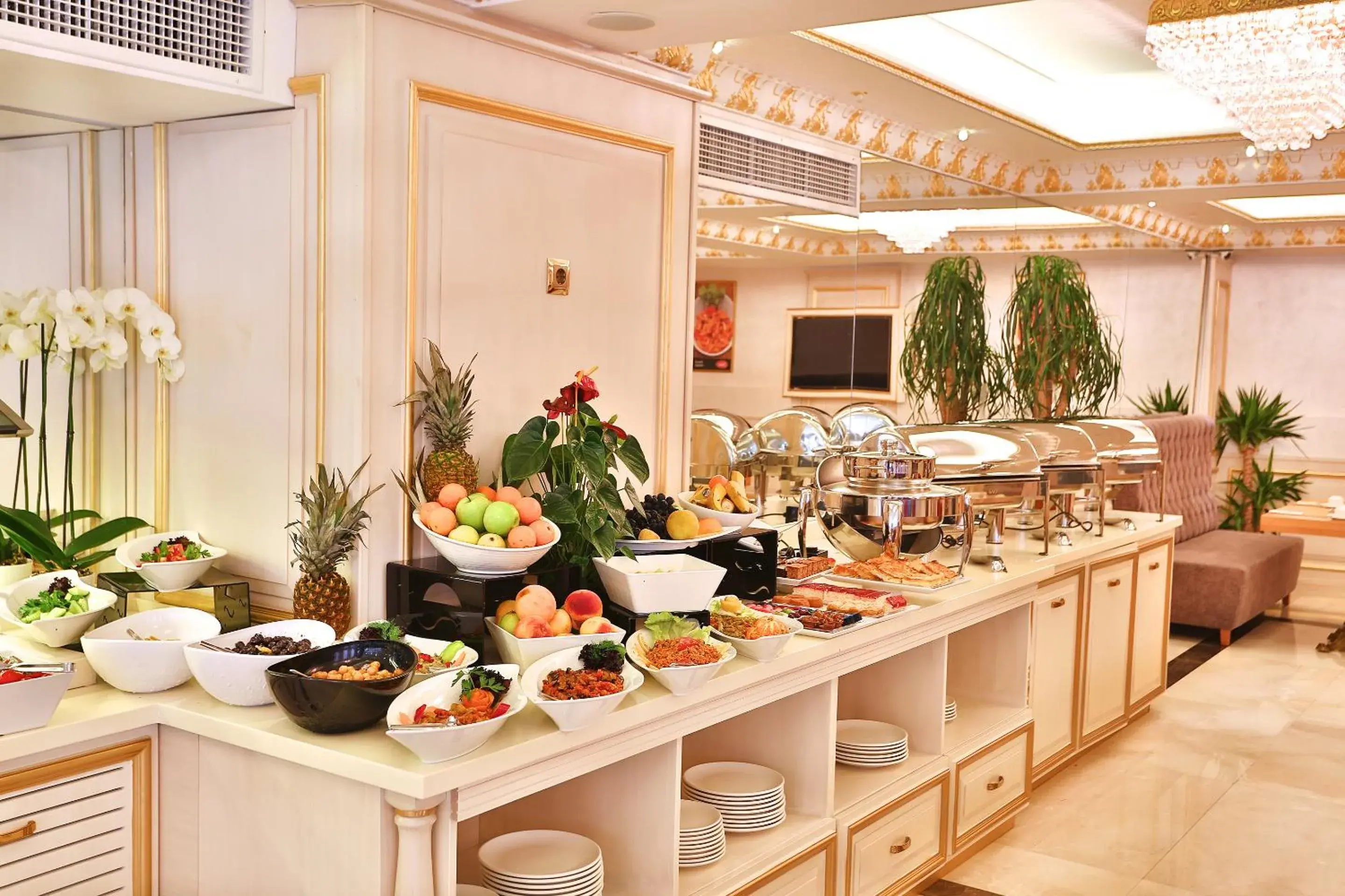 Breakfast in Emirhan Palace Hotel Breakfast in Emirhan Palace Hotel