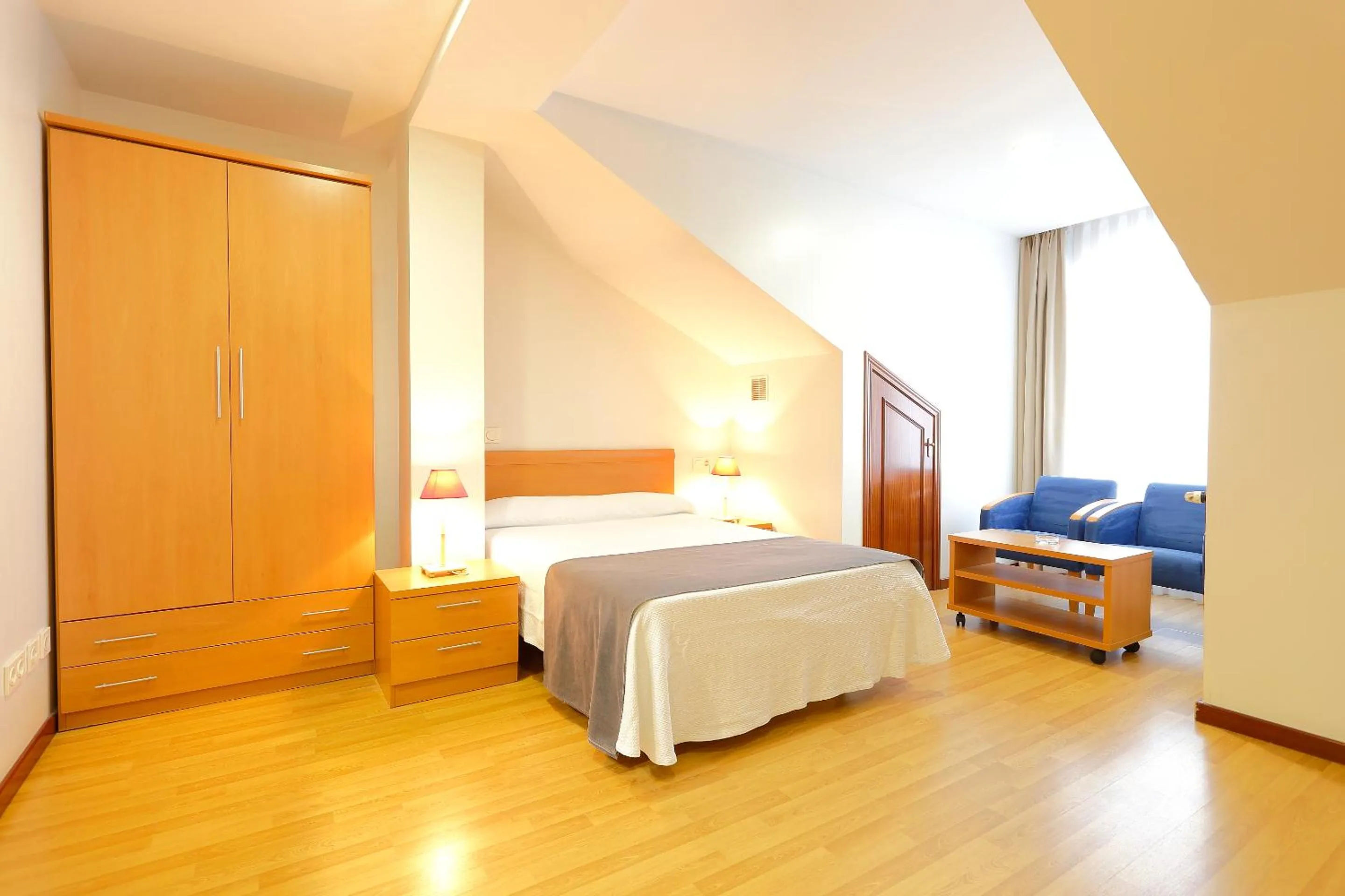 Decorative detail, Bed in Apartamentos Urban Blue, Blue Hotels