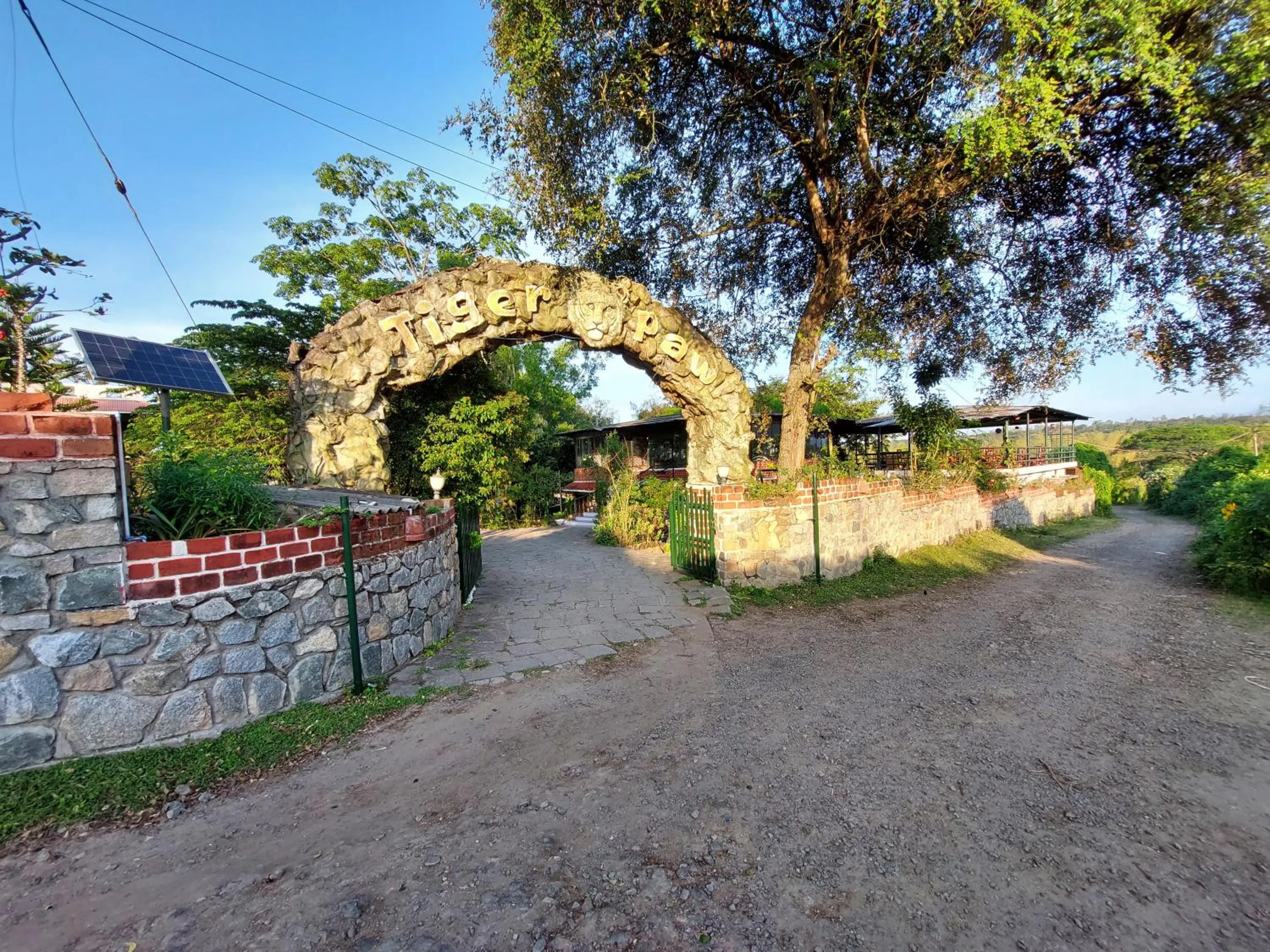 Facade/entrance in THE TIGER PAW RESORT