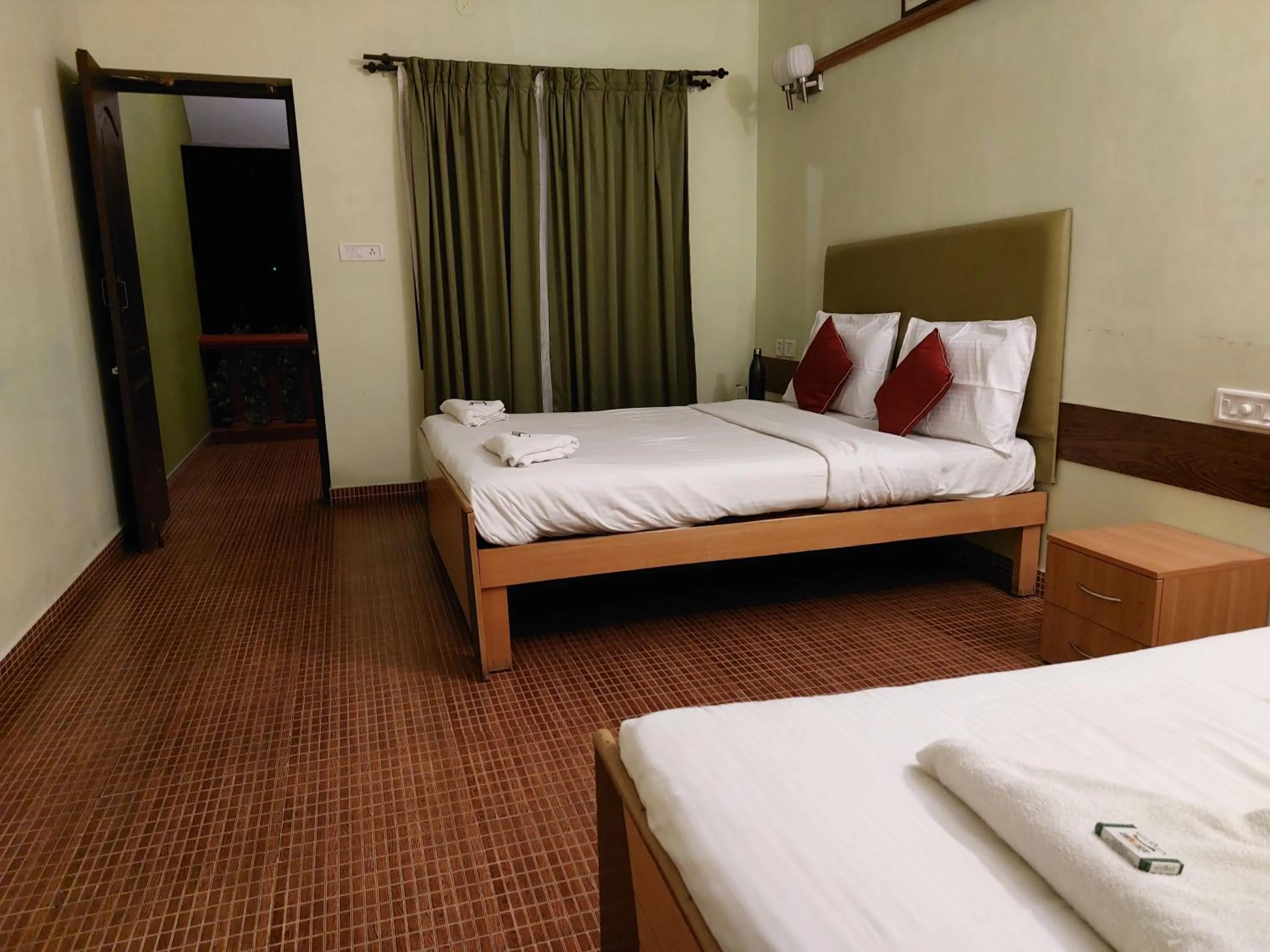 Bed in THE TIGER PAW RESORT