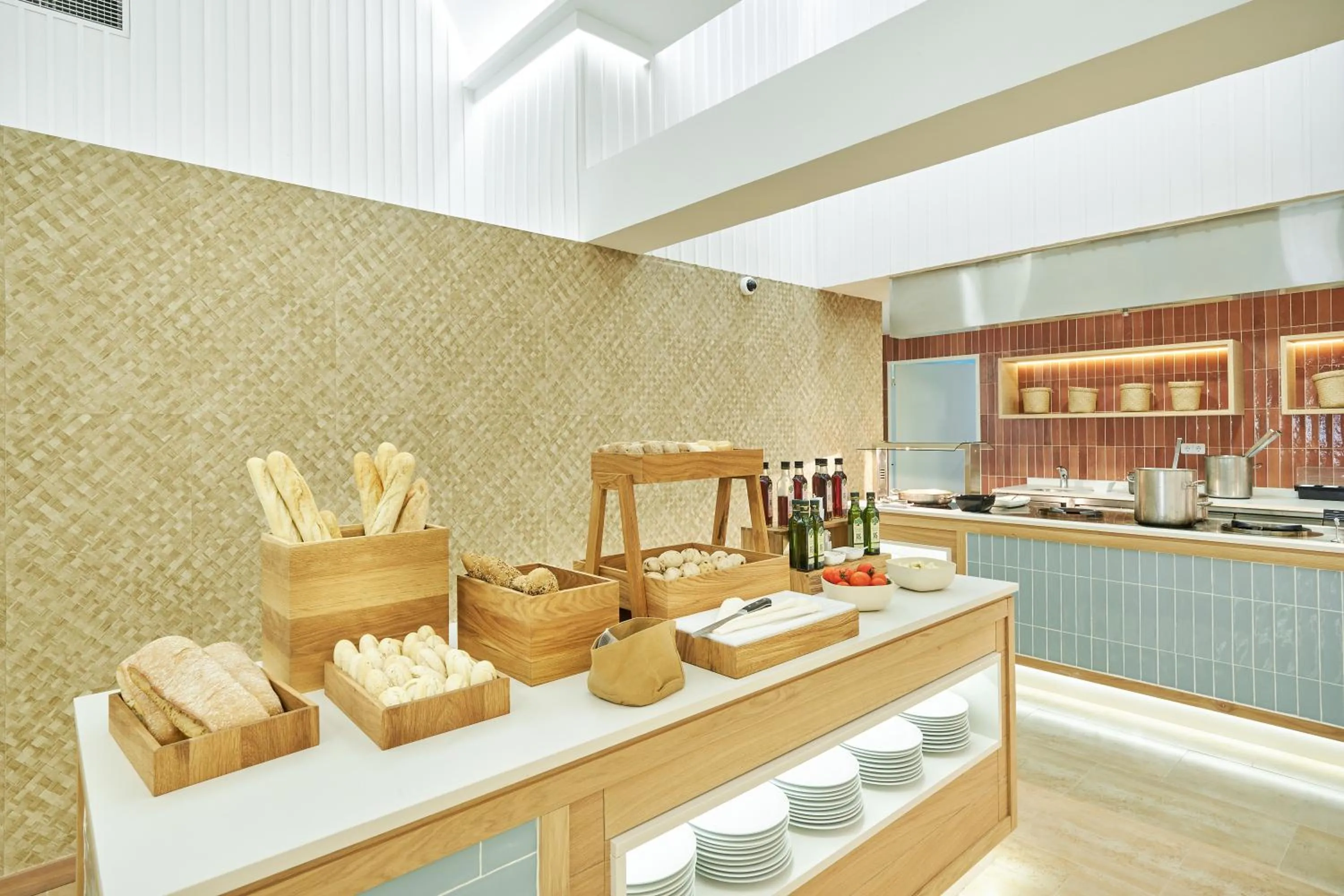 Restaurant/places to eat in Occidental Cala Viñas