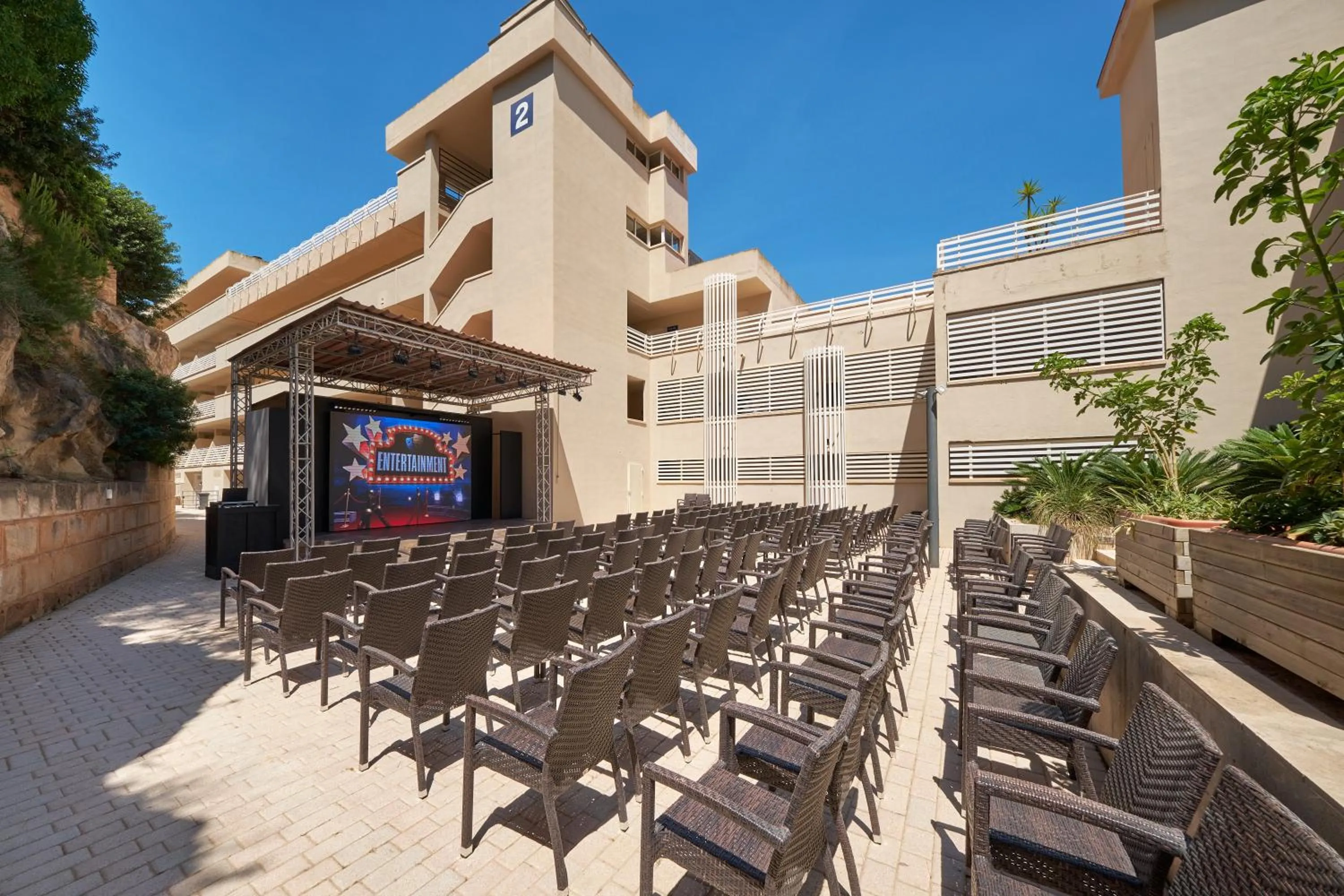 Entertainment in Occidental Cala Viñas