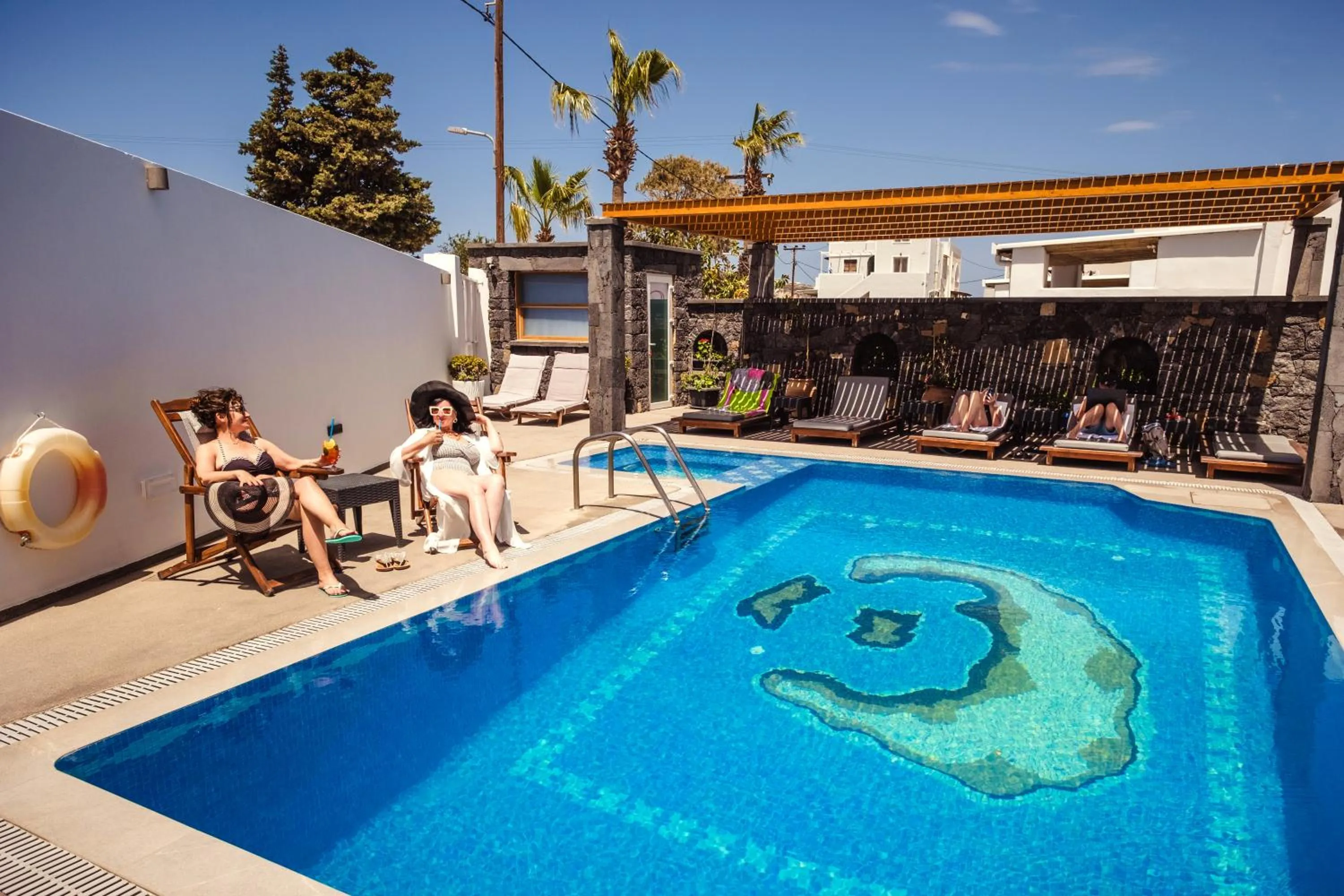 Swimming pool in Cyclades Hotel
