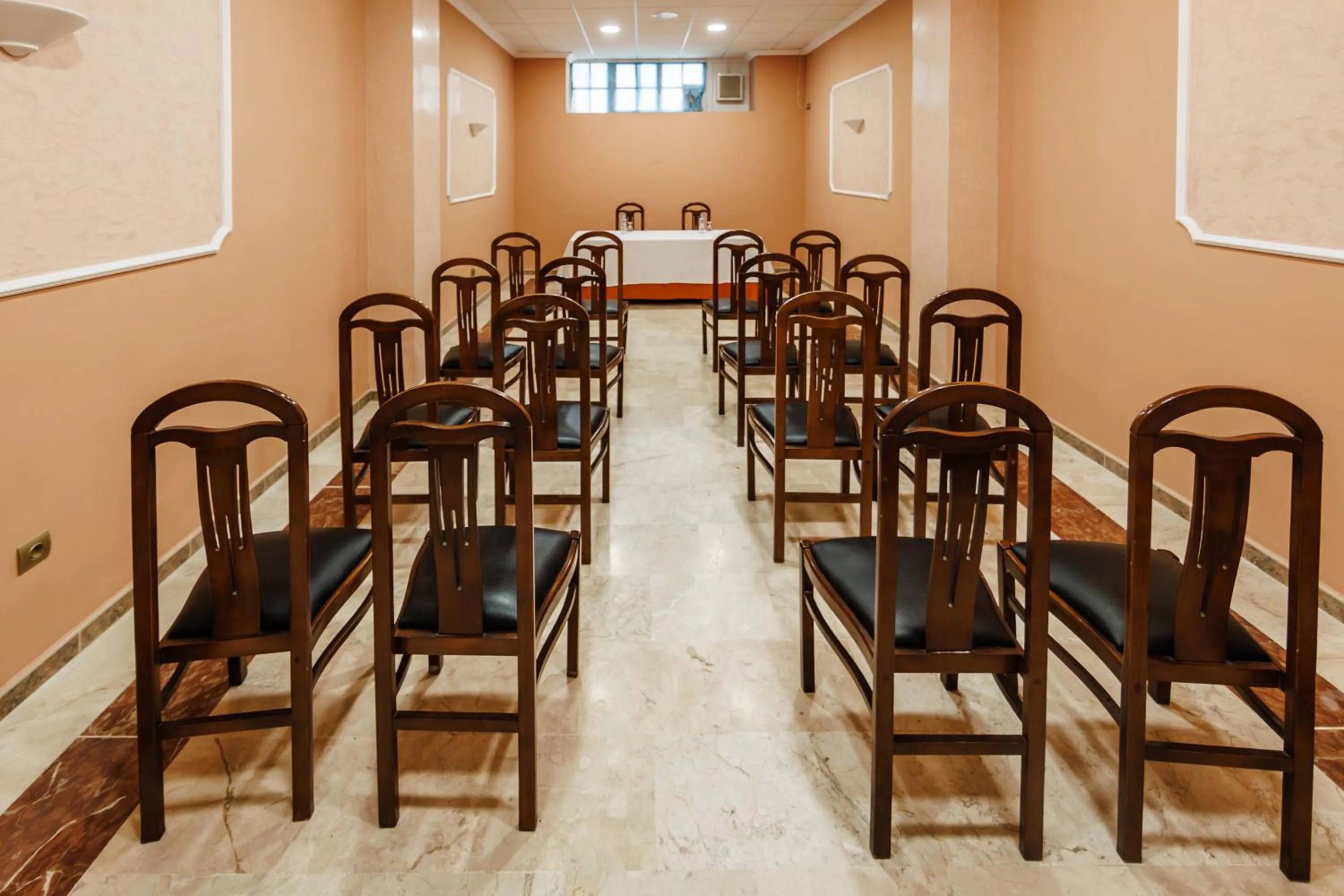 Meeting/conference room in Hotel Acosta Vetonia