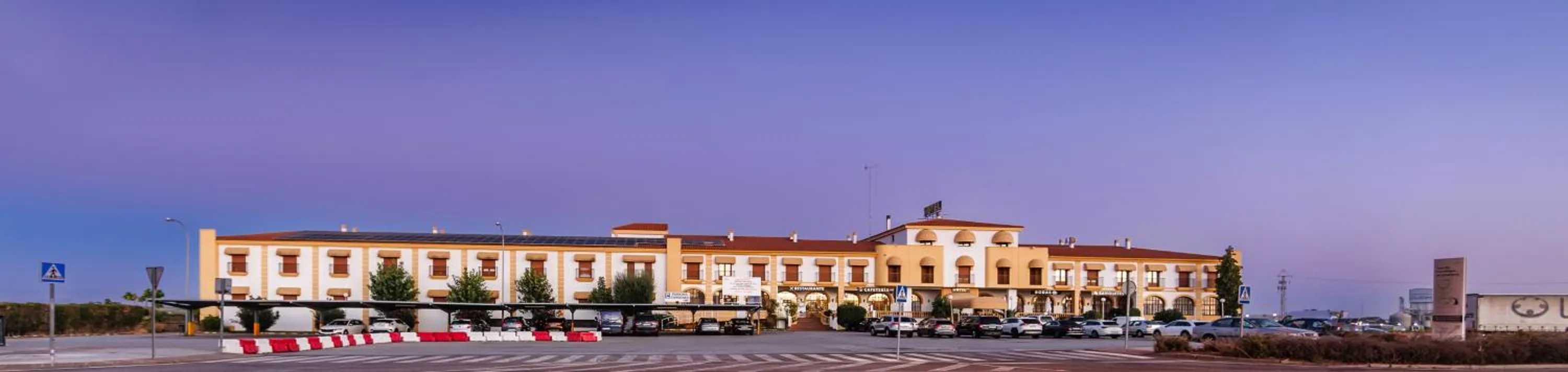 Property building in Hotel Acosta Vetonia