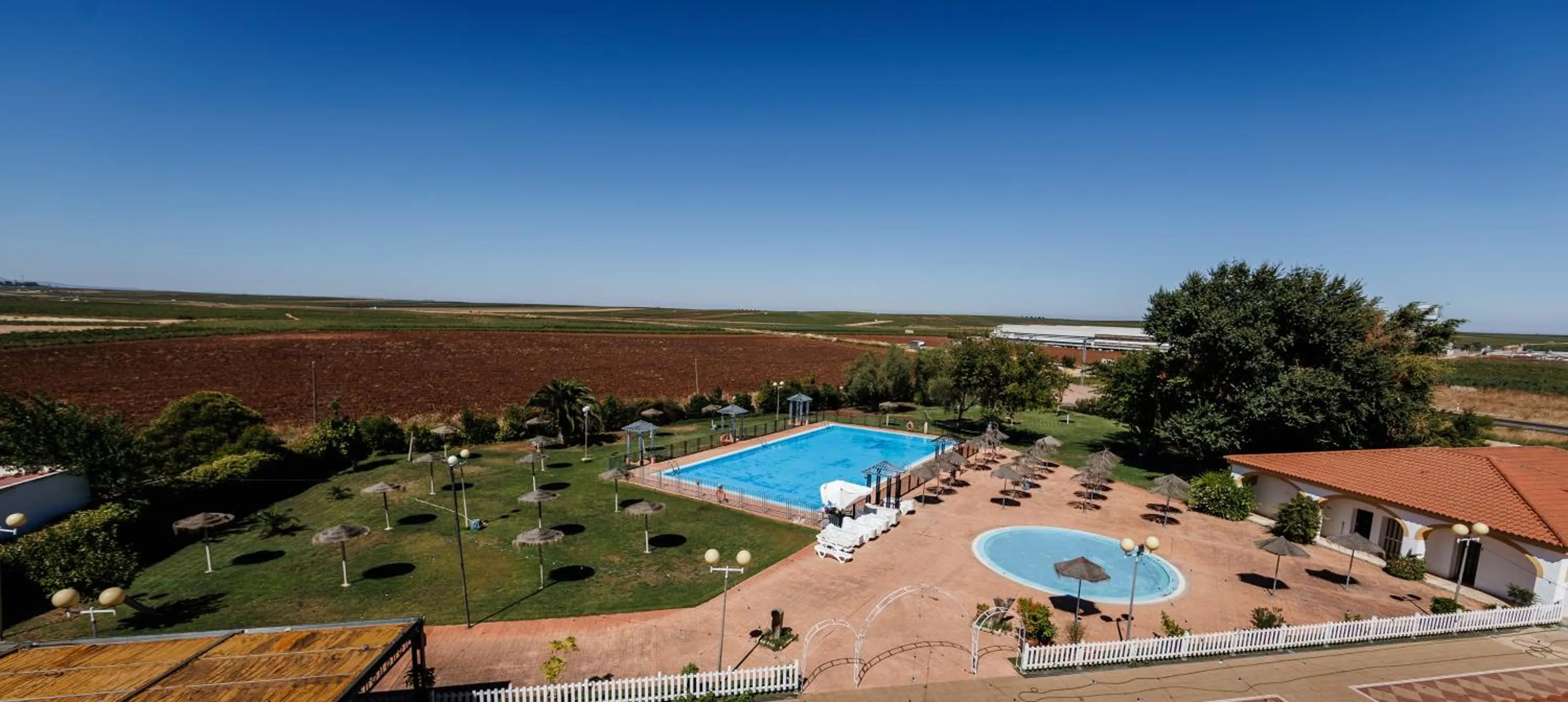 Swimming pool in Hotel Acosta Vetonia
