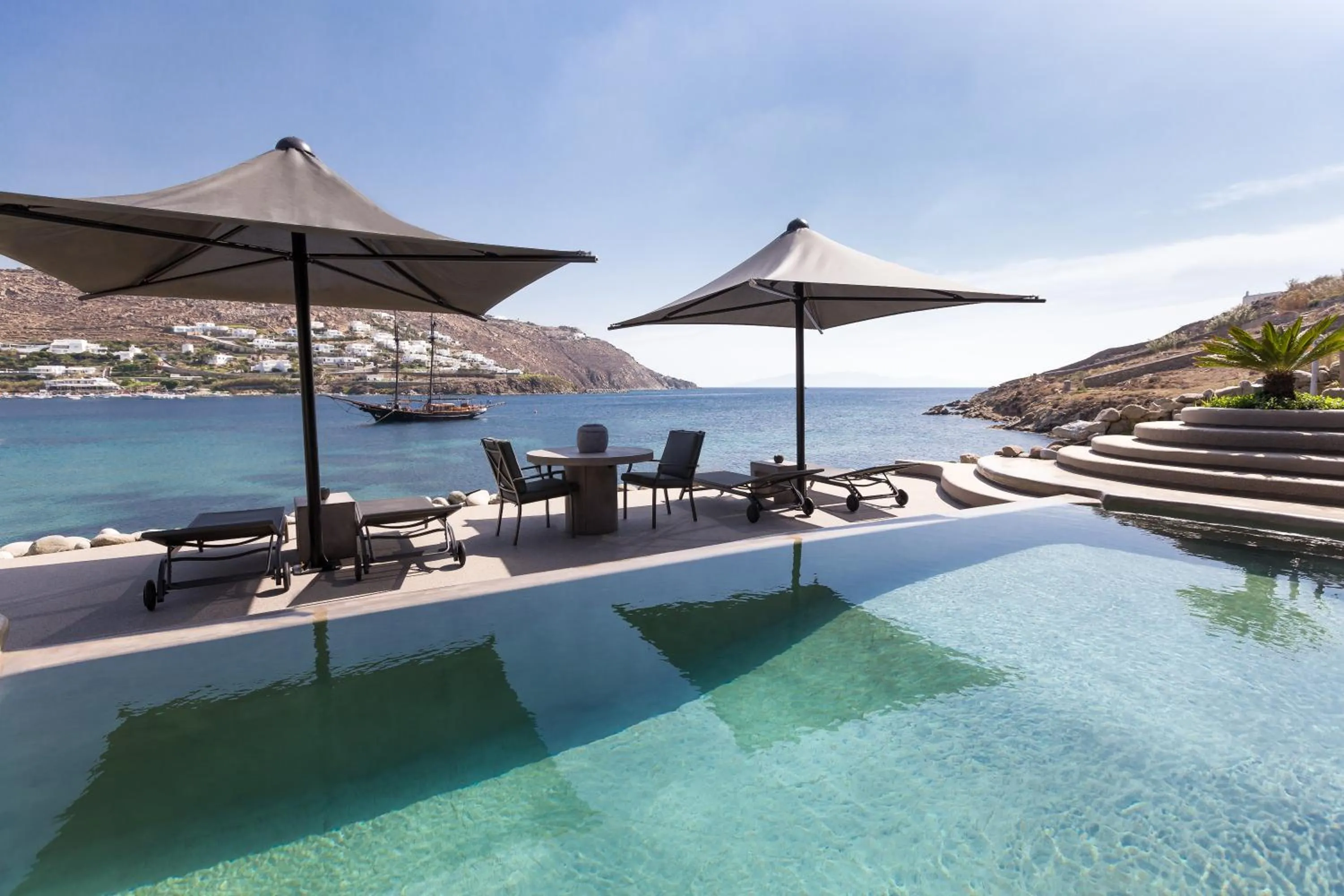 Sea view in Kivotos Mykonos - Preferred Hotels & Resorts