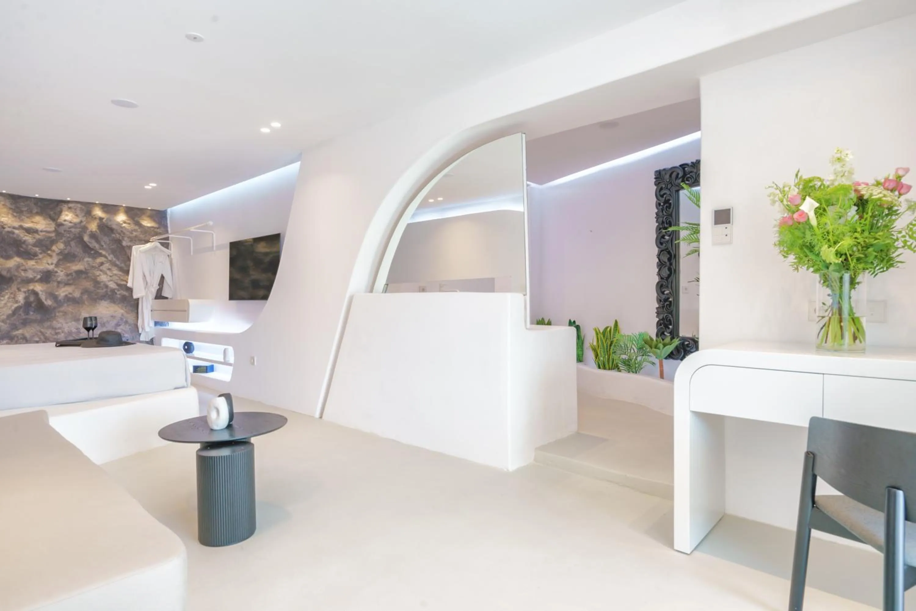 Bedroom in Kivotos Mykonos - Preferred Hotels & Resorts