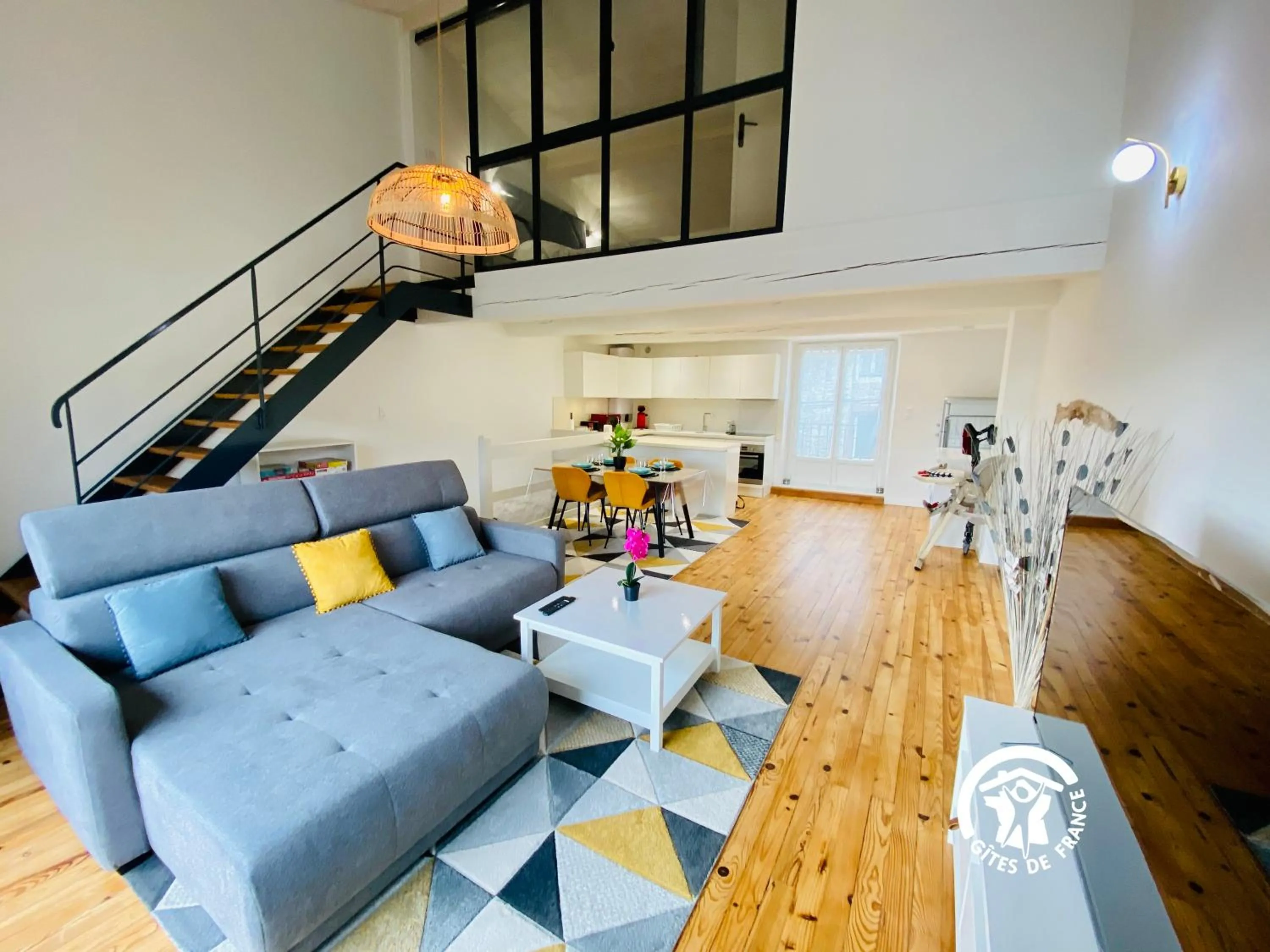Loft cocon climatisé - Imprenable vue sur le château Comtal