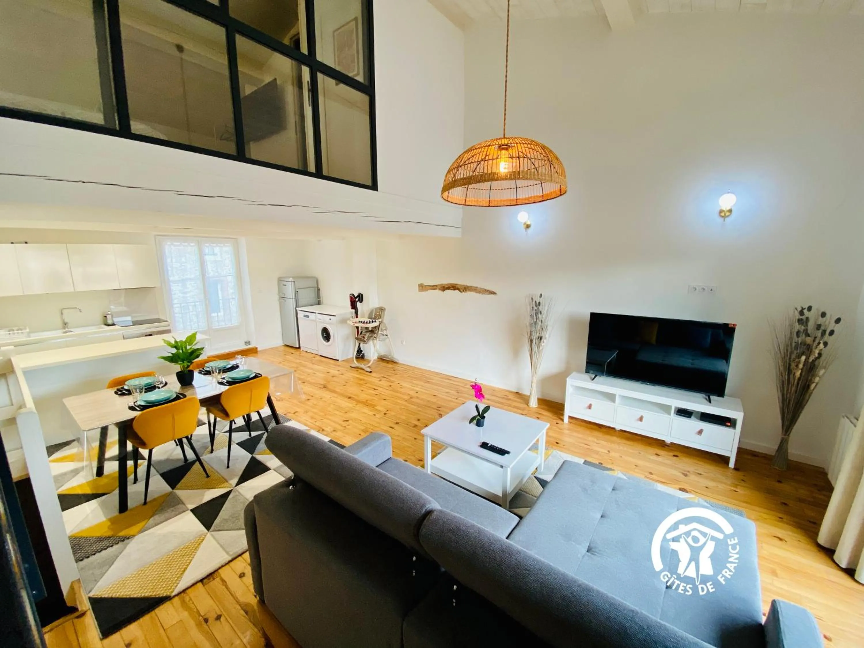 Loft cocon climatisé - Imprenable vue sur le château Comtal