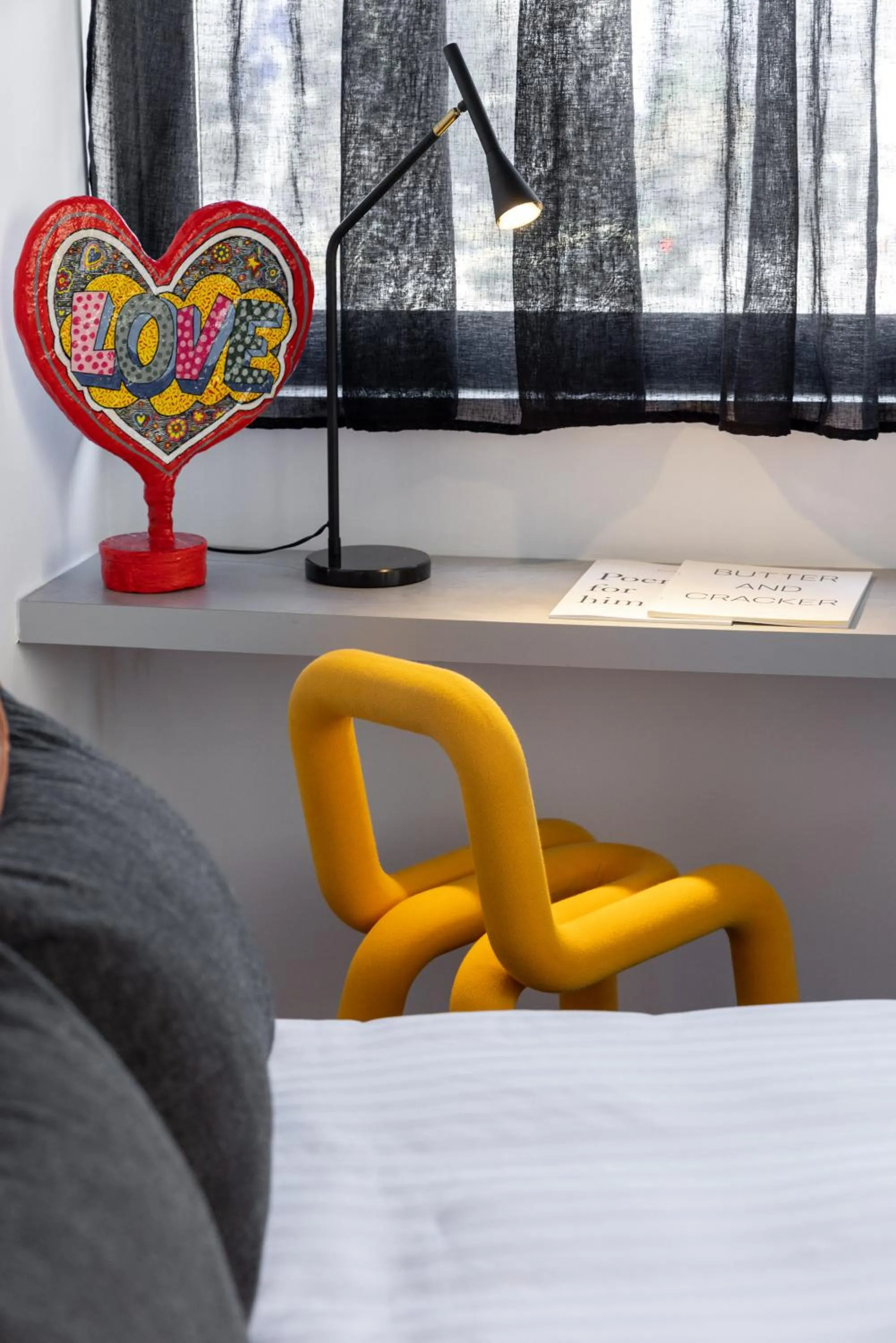 hair dresser, Bed in Koniama Acropolis