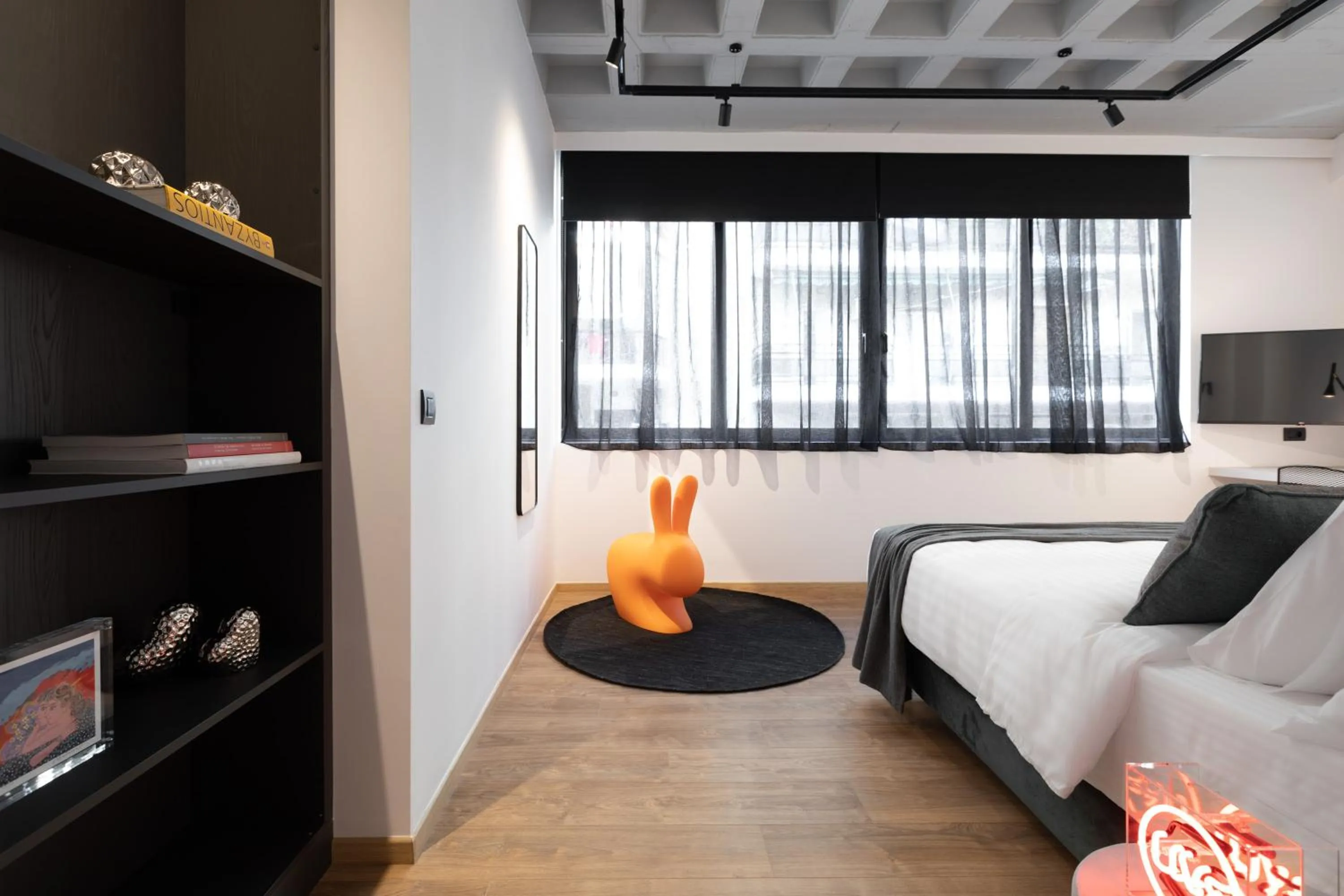 Photo of the whole room, Bed in Koniama Acropolis