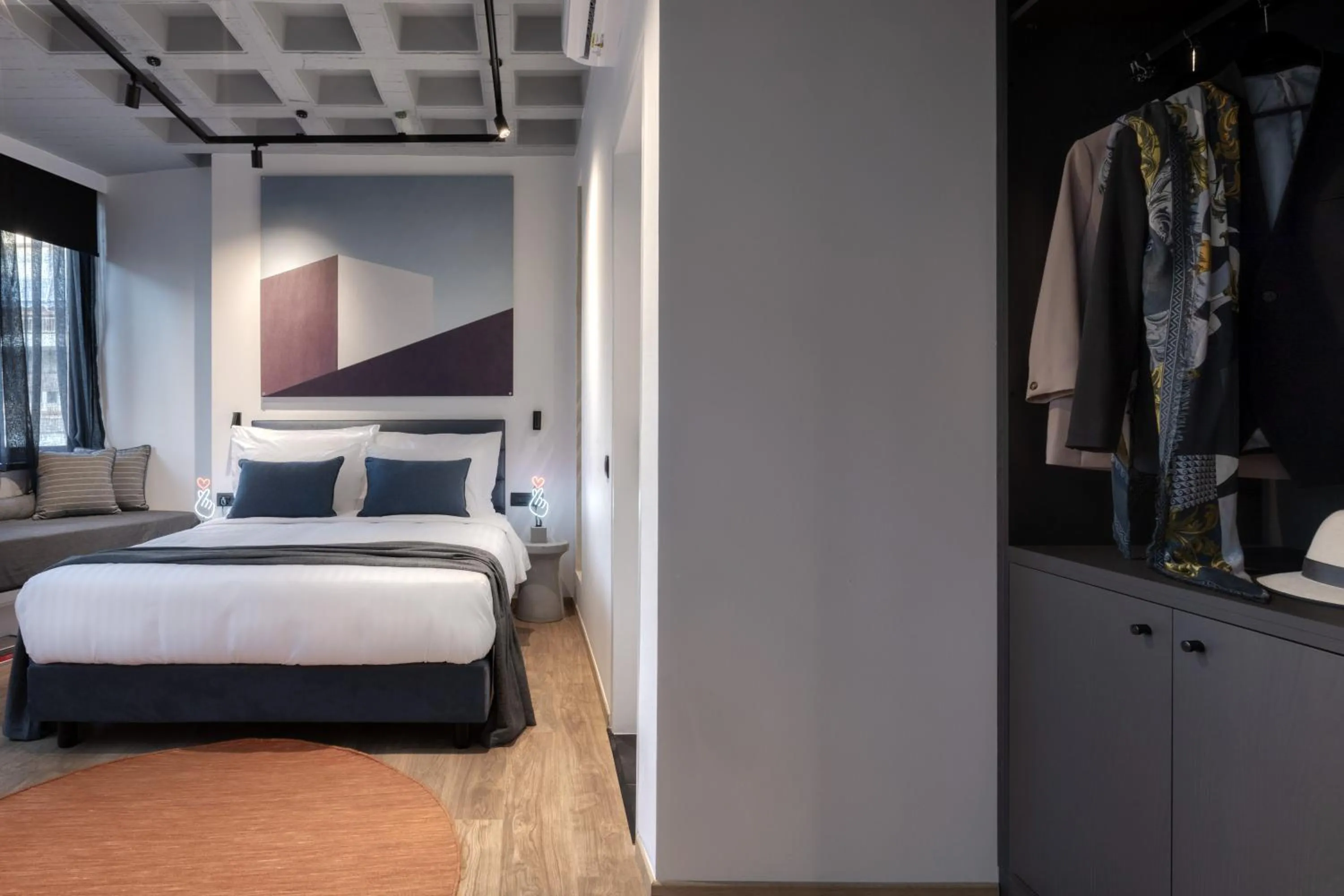 Photo of the whole room, Bed in Koniama Acropolis