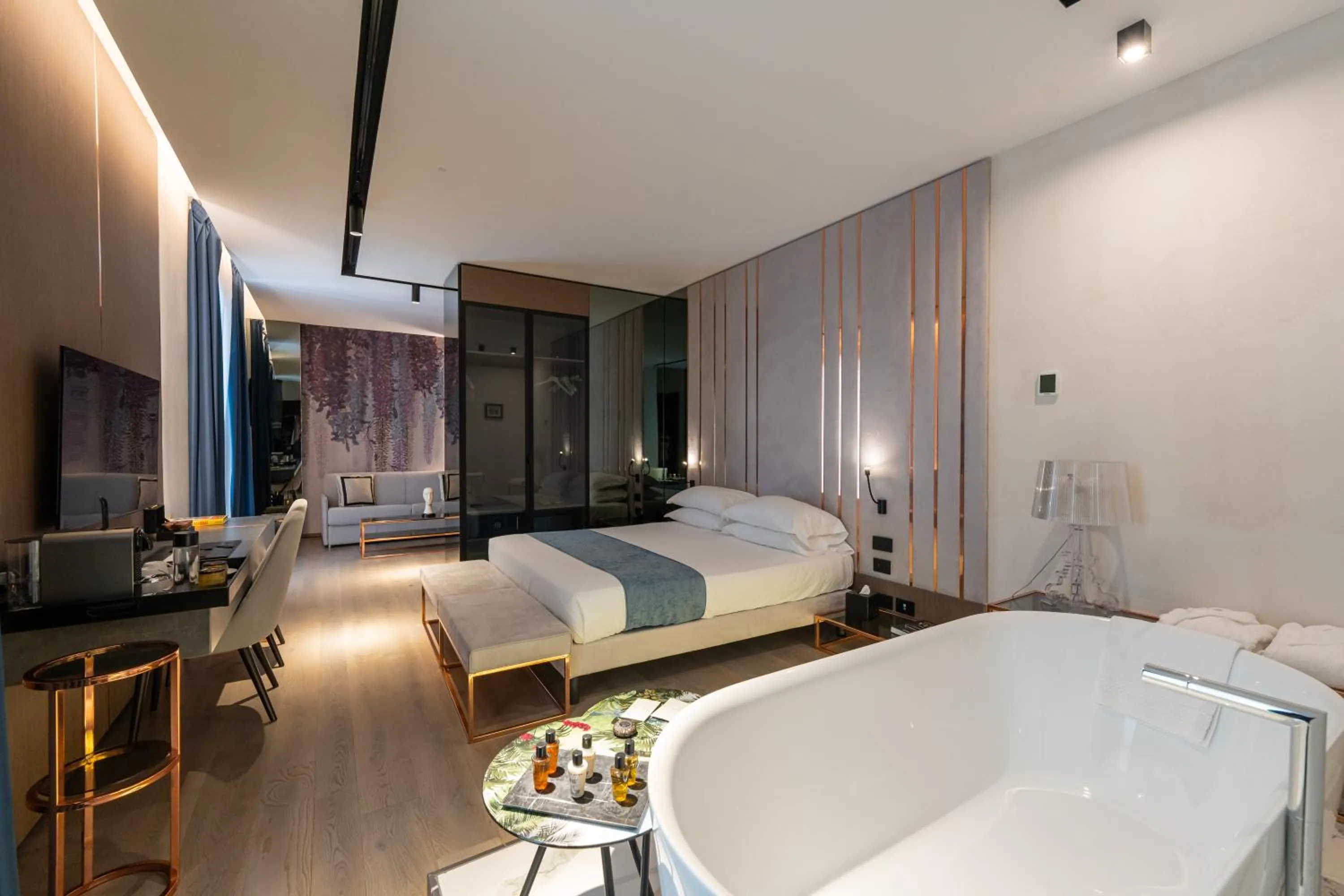 Bedroom, Bed in Agra Suites