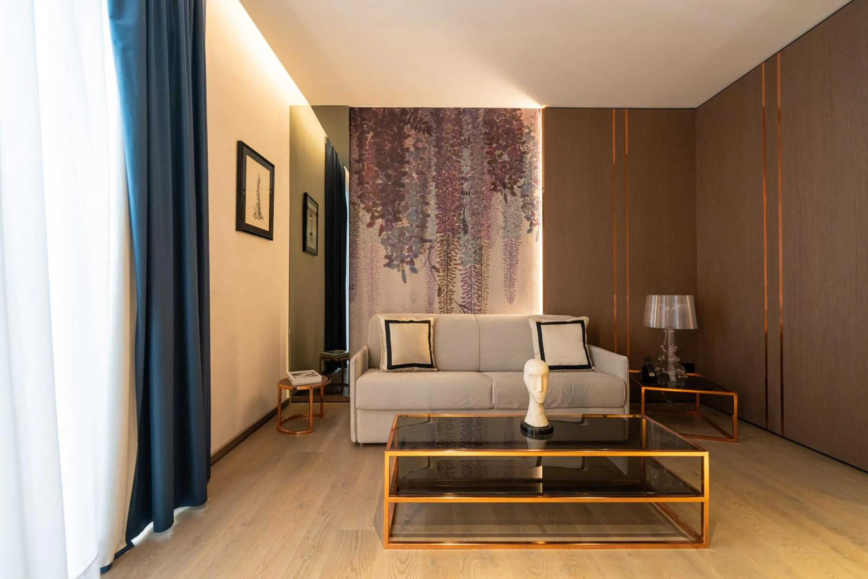 Living room in Agra Suites