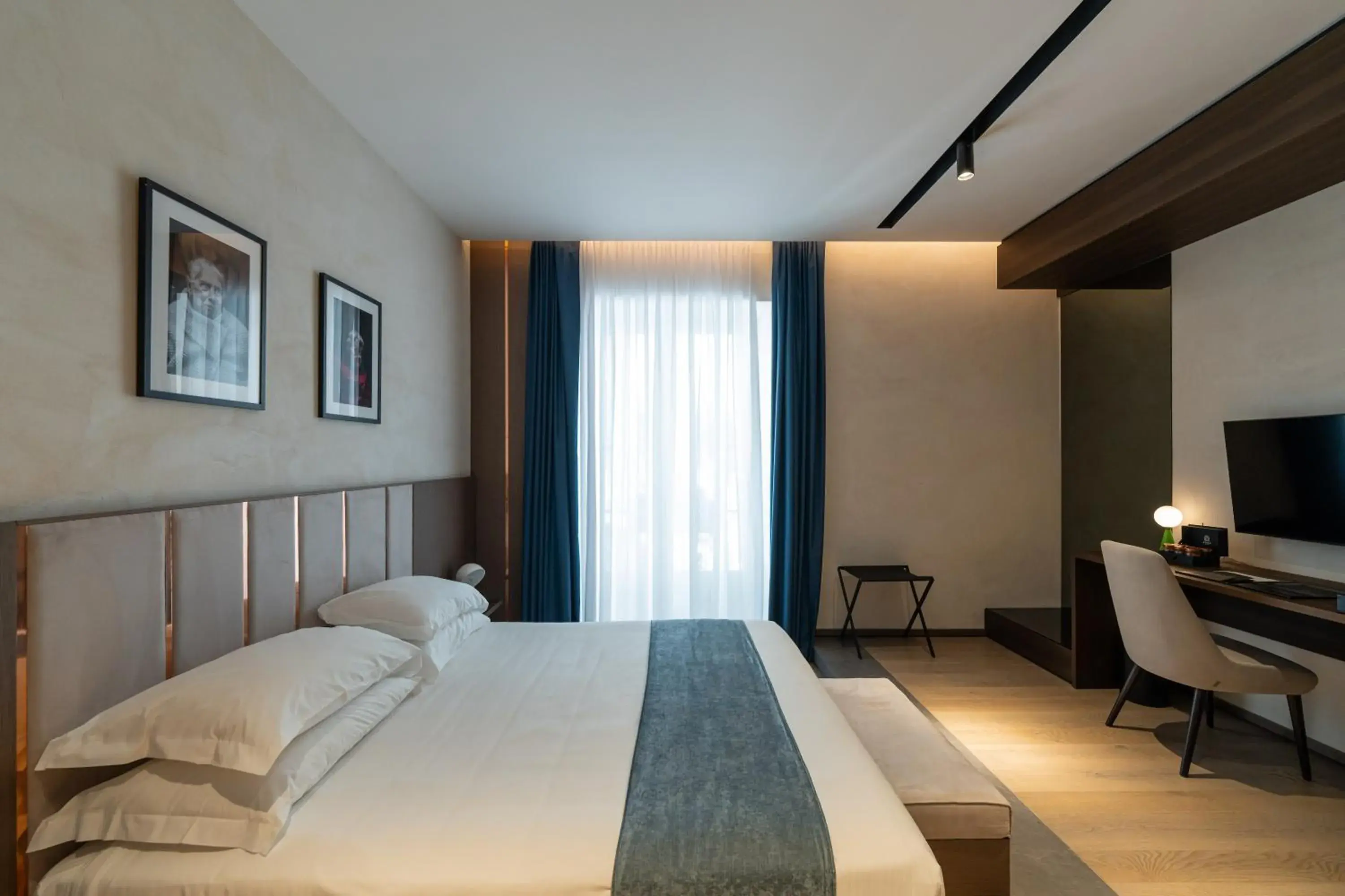 Bed in Agra Suites Bed in Agra Suites