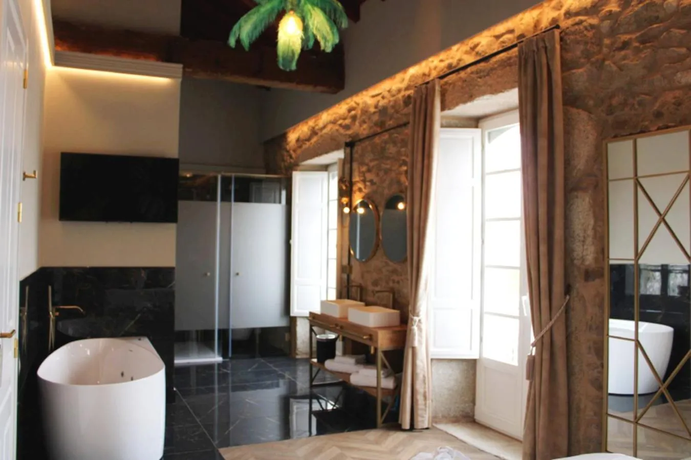 Bathroom in Hospedium Hotel Barómetro de Camariñas