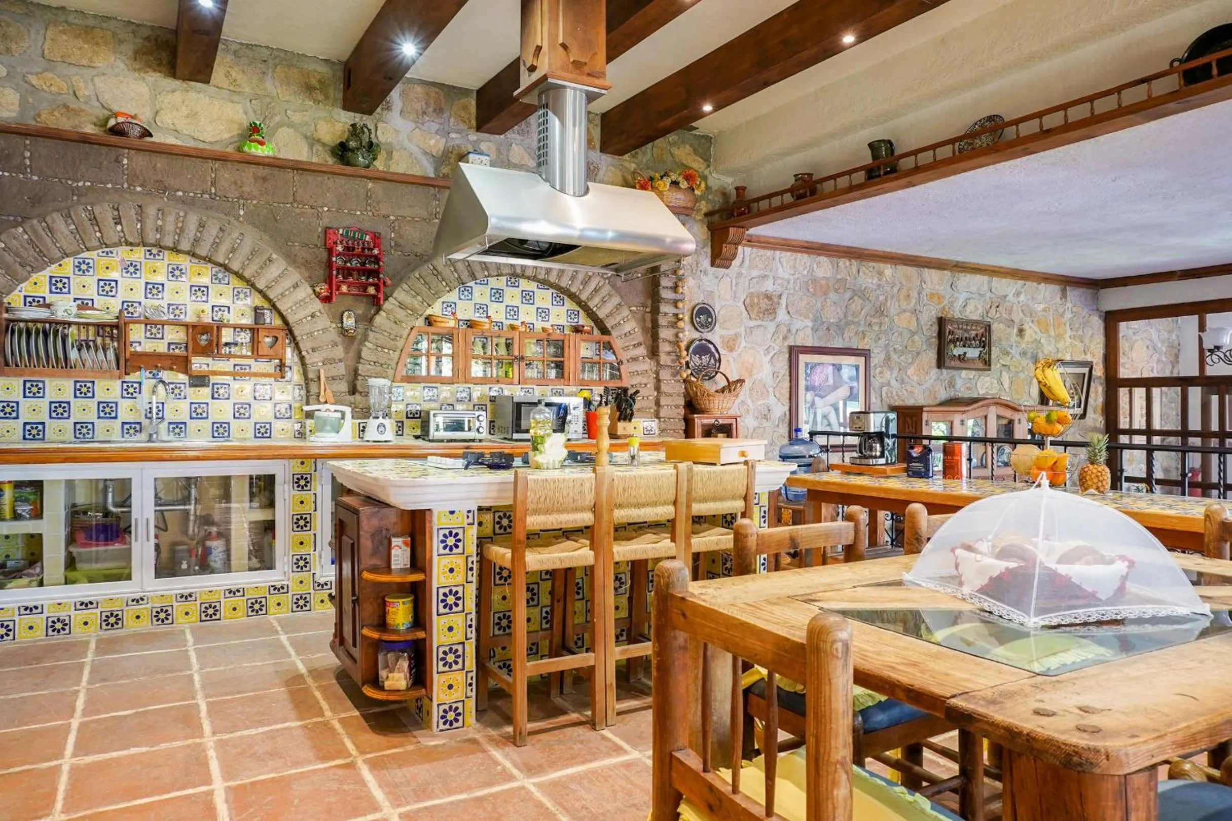 Casa Cayetana Teques