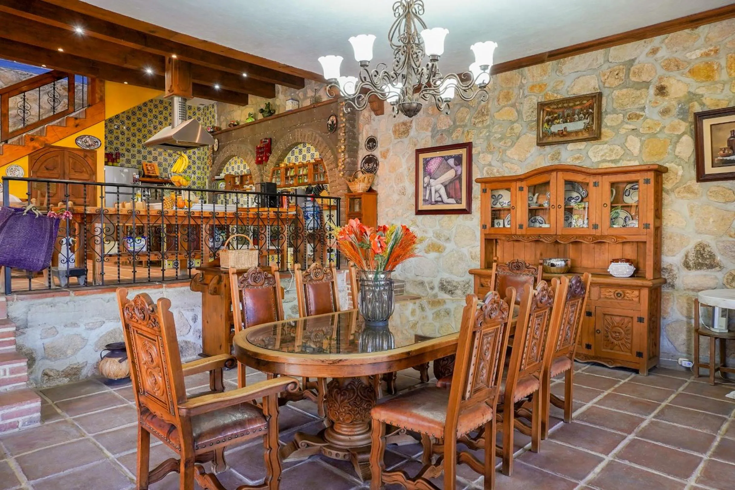 Casa Cayetana Teques