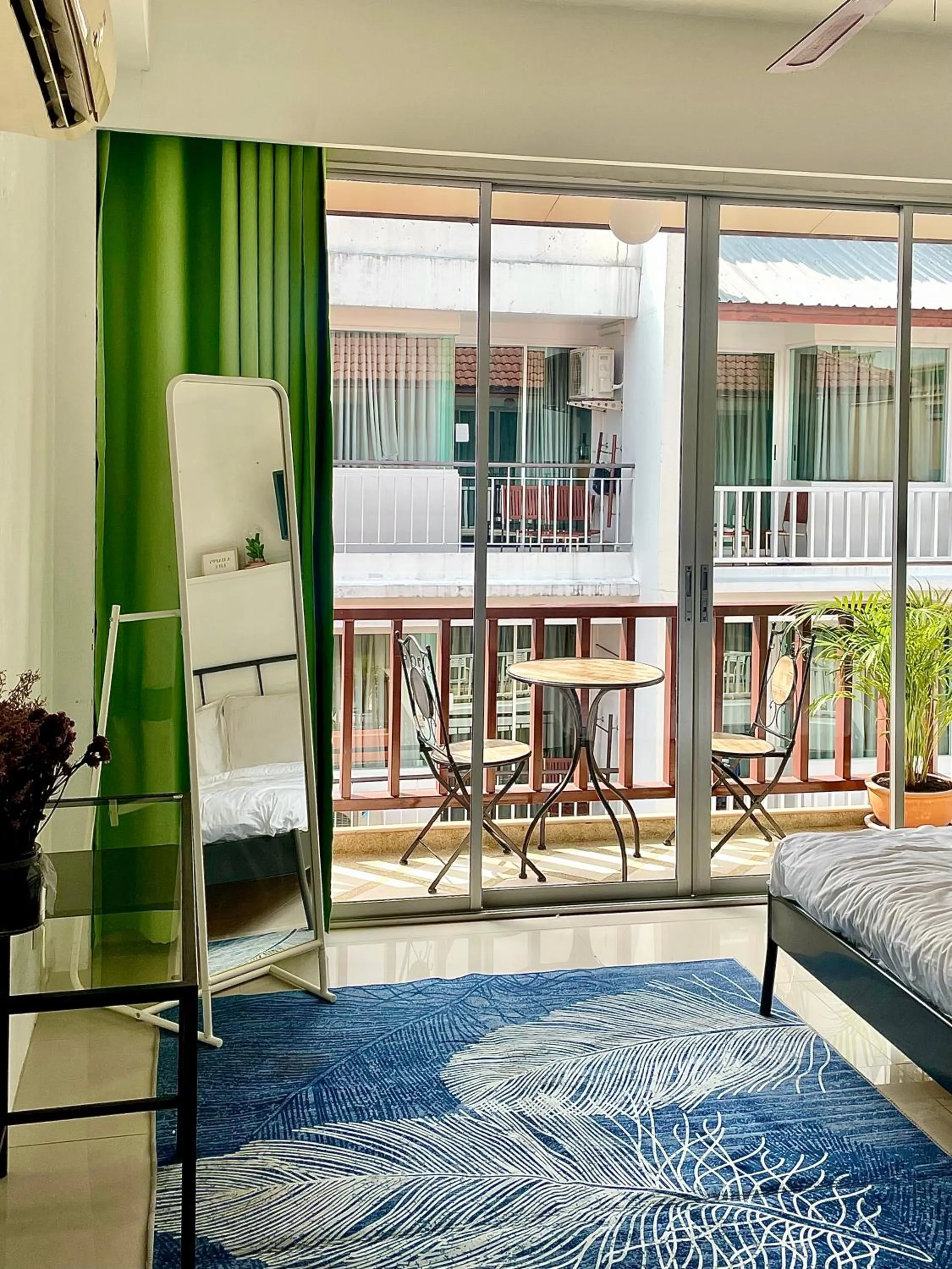 Bed in Patong Beach Side Hotel