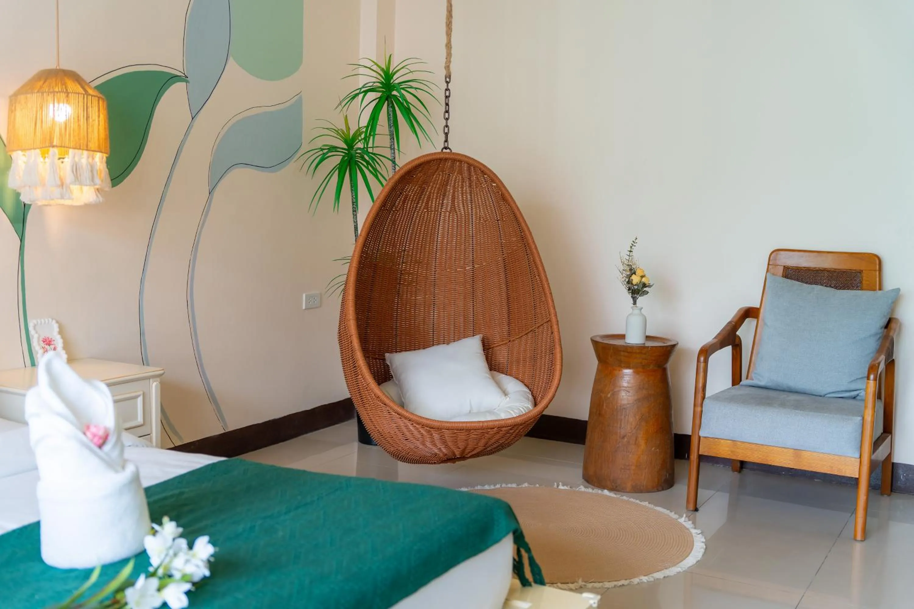 Patong Beach Side Hotel