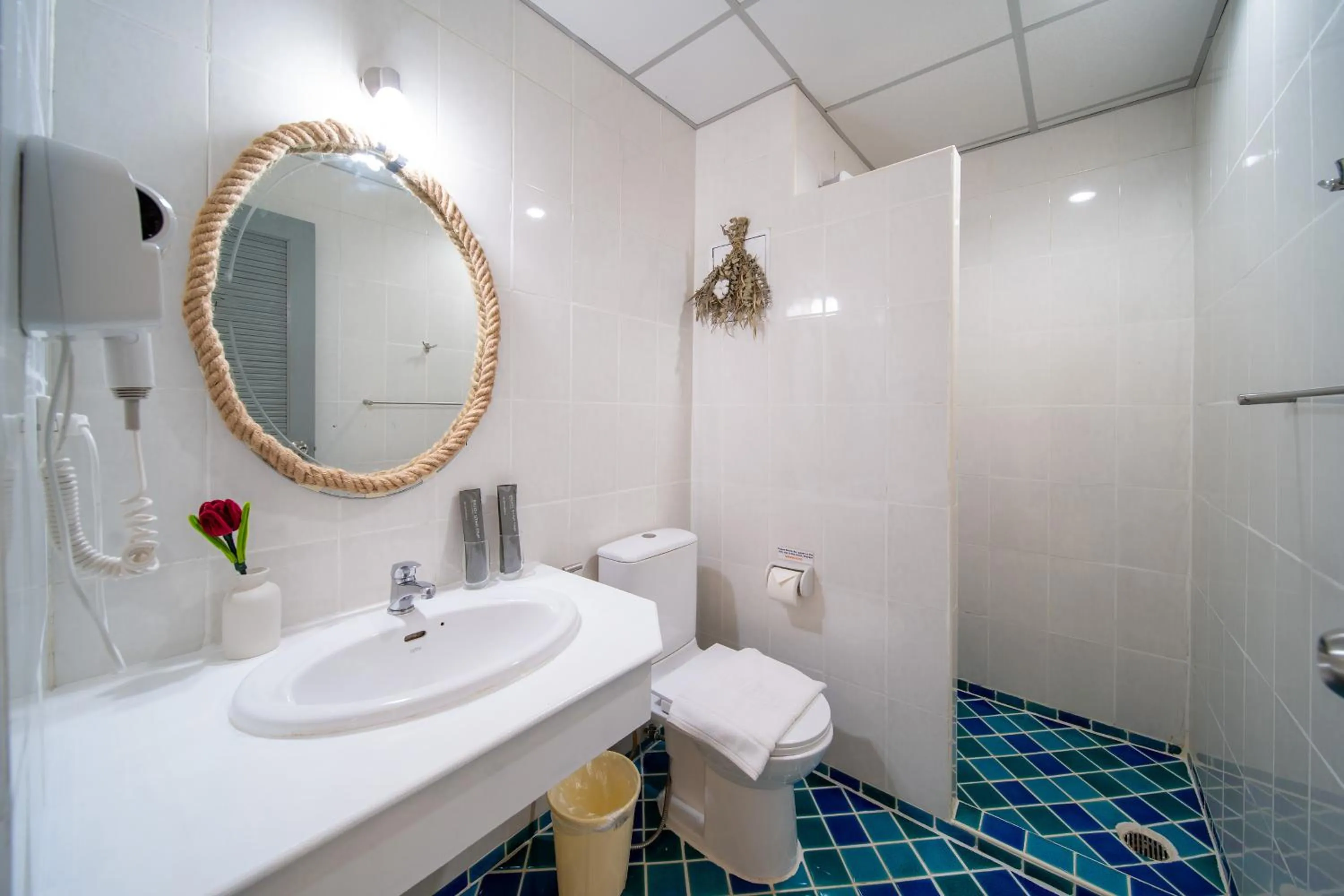 Patong Beach Side Hotel