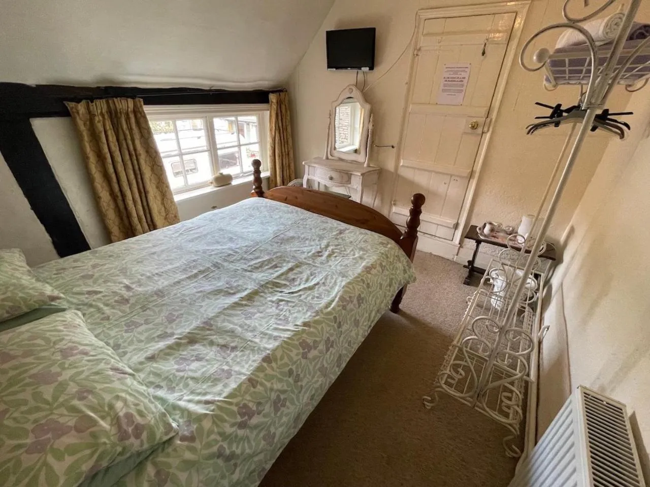 Bedroom, Bed in The Bridge Street Historic Guest House